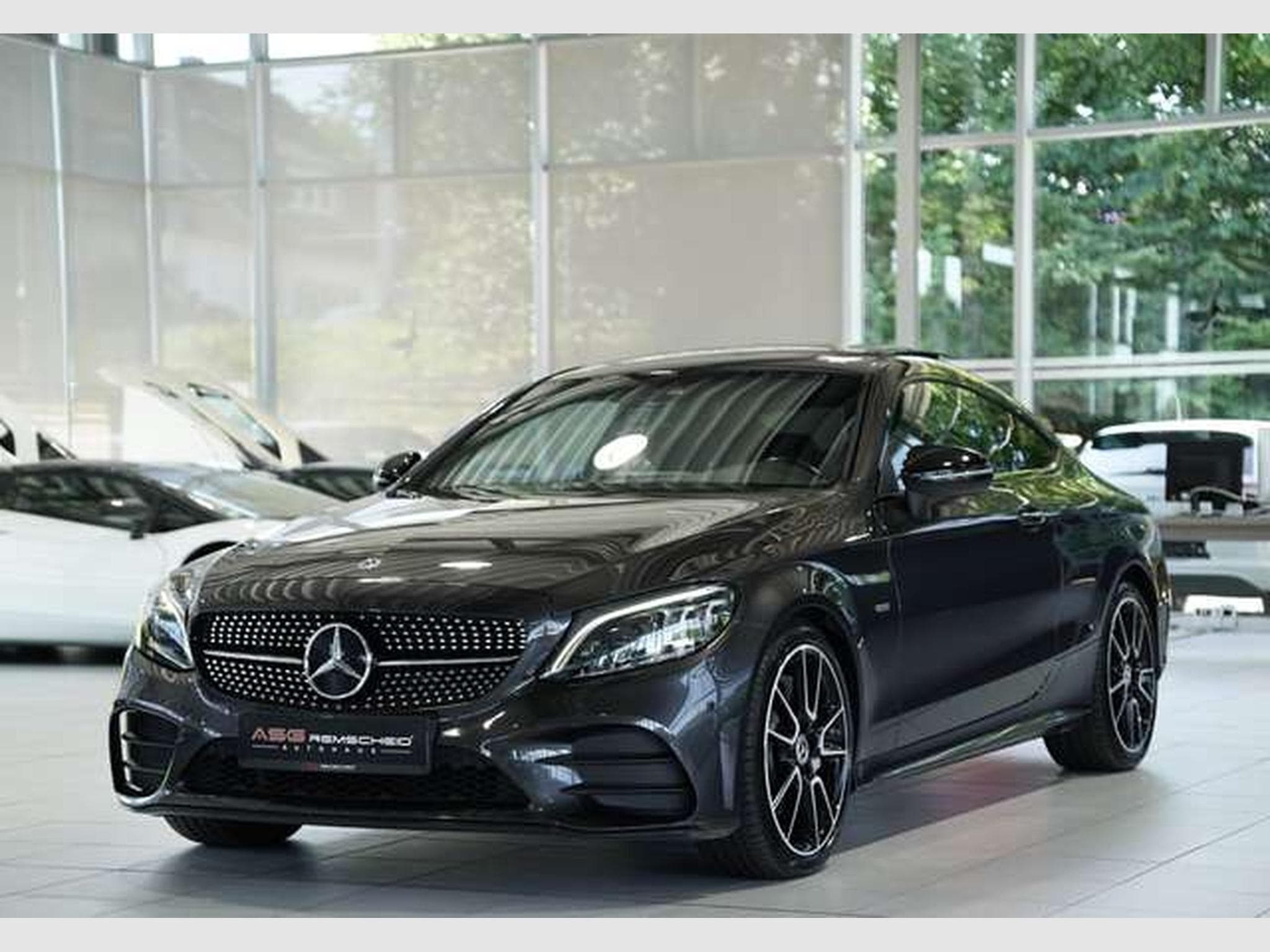 Mercedes C 300 Coupé AMG Line *19 *Pano *Night *Digital (2019) - Photo 4