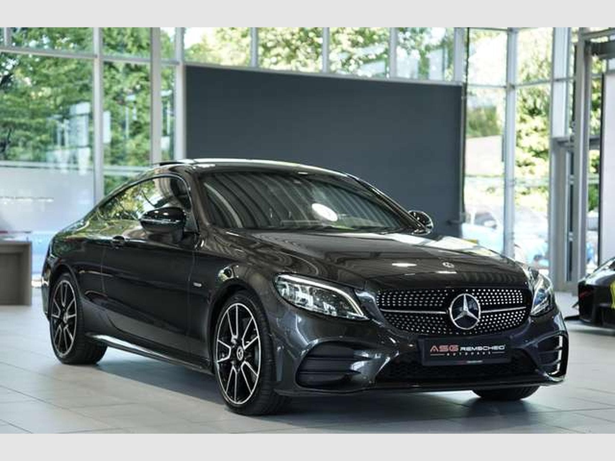Mercedes C 300 Coupé AMG Line *19 *Pano *Night *Digital (2019) - Photo 5