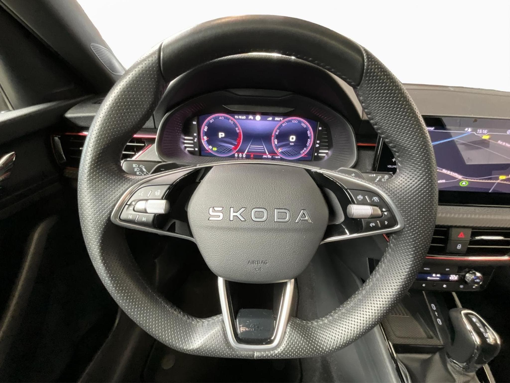 Skoda Kamiq Monte-Carlo+DSG+P.Ass+Navi+LED (2025) - Photo 10