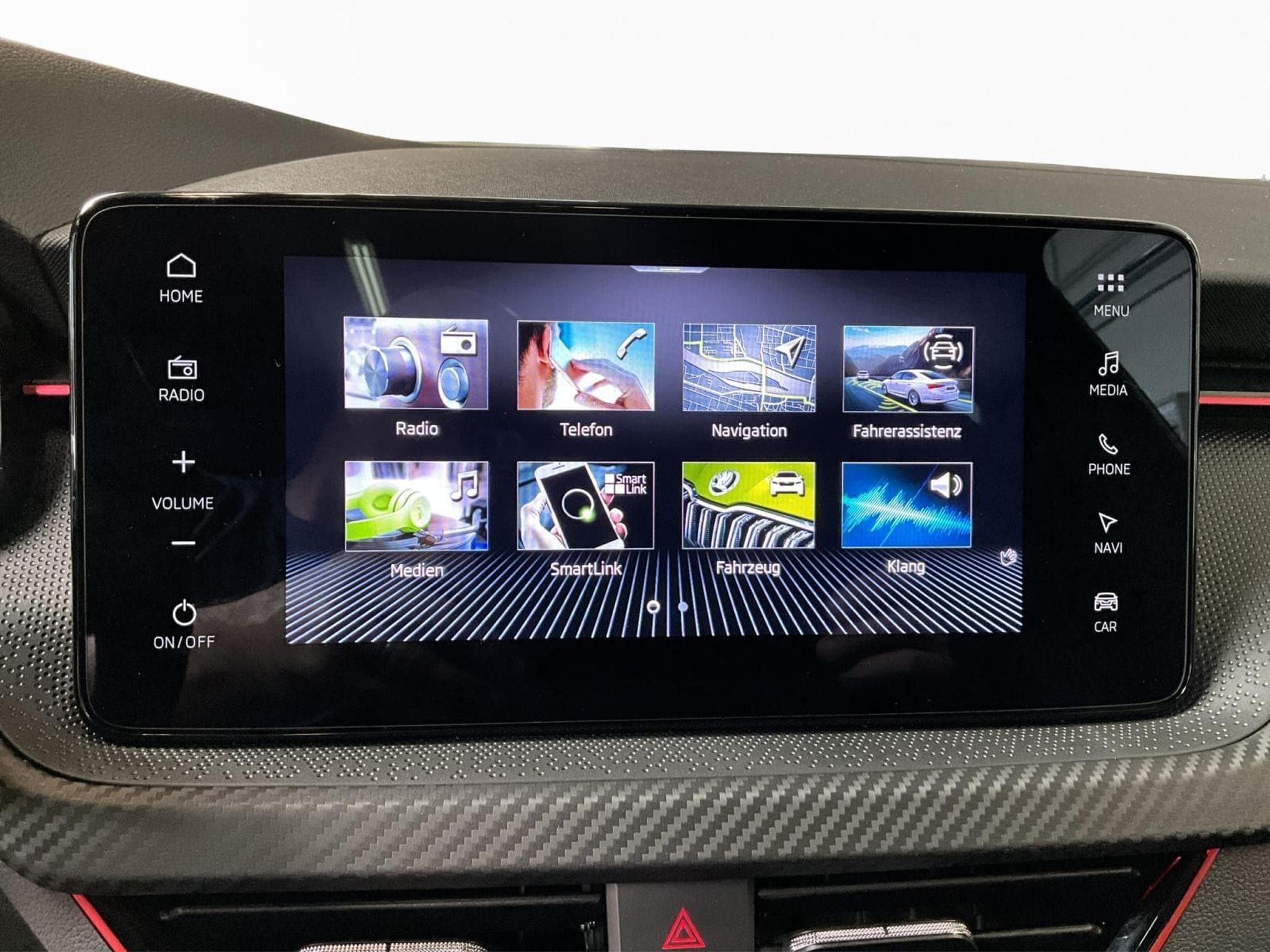 Skoda Kamiq Monte-Carlo+DSG+P.Ass+Navi+LED (2025) - Photo 13