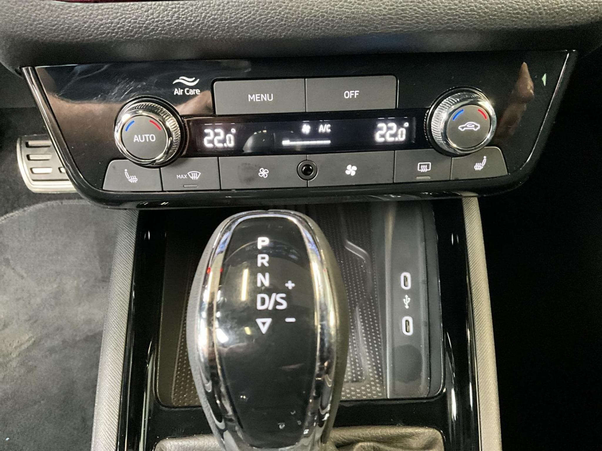 Skoda Kamiq Monte-Carlo+DSG+P.Ass+Navi+LED (2025) - Photo 20