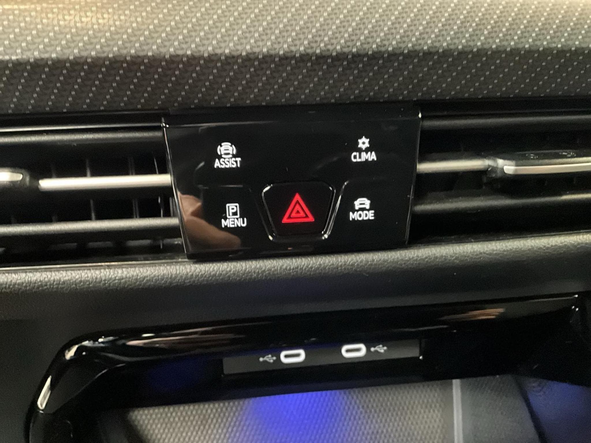 VW Golf R-line+DSG+LED+Navi+RearView (2022) - Photo 19