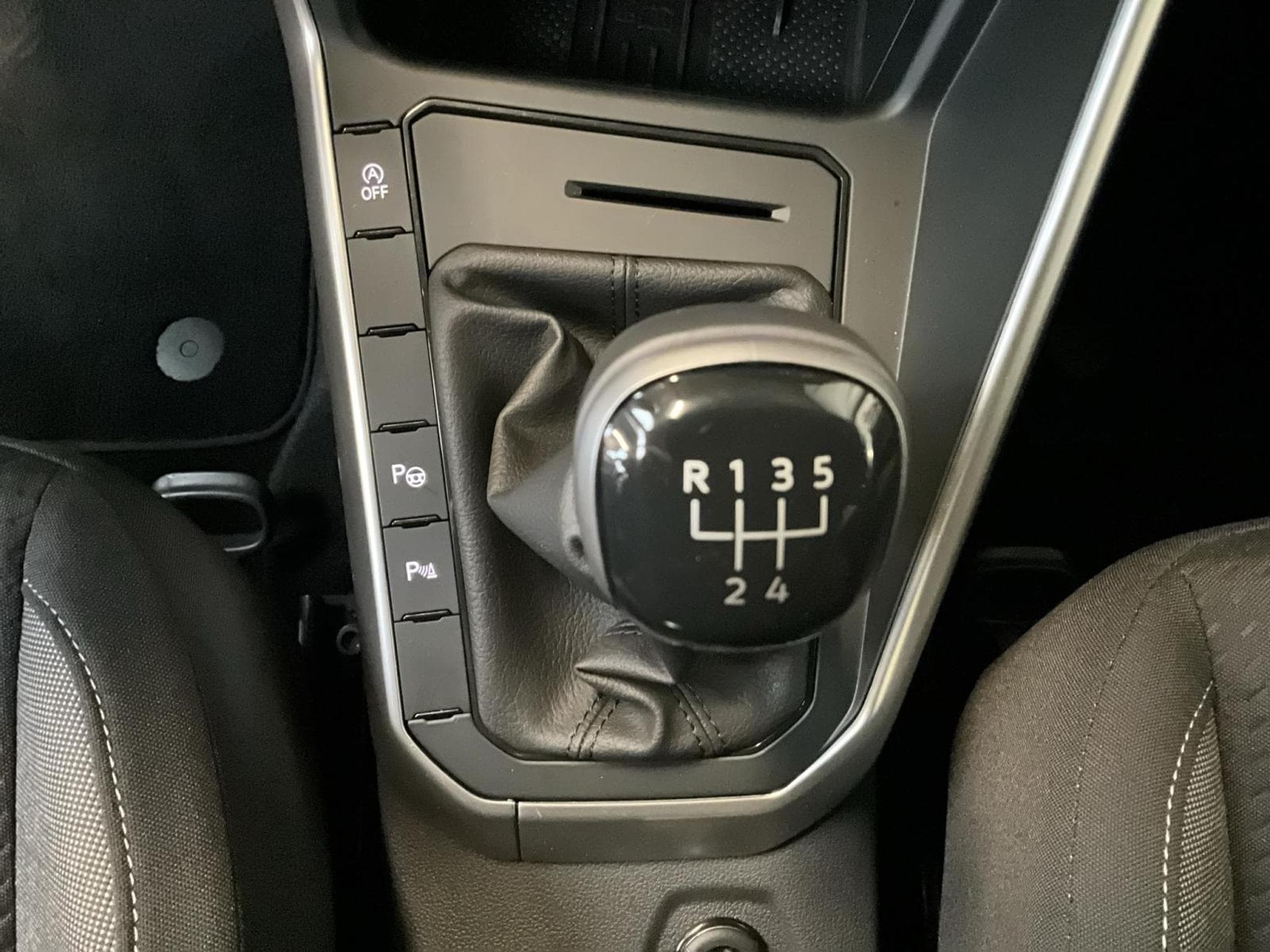 VW Polo Life+P.ASS+P.Lumiere+TSI+DAB (2025) - Photo 12