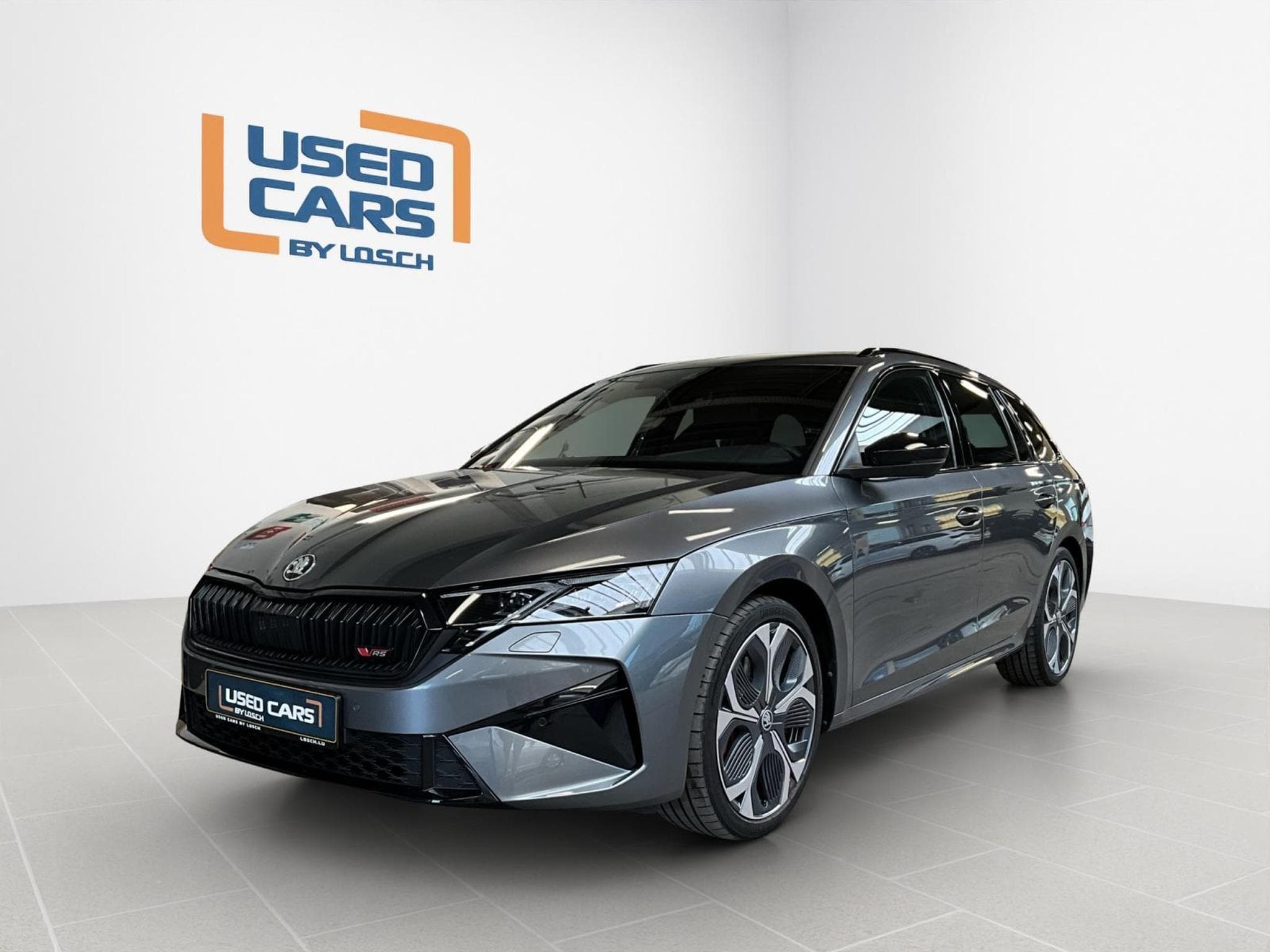 Skoda Octavia RS+DSG+AHK+P.Comf-Premium+Pano+Stand-H. (2025) - Photo 1