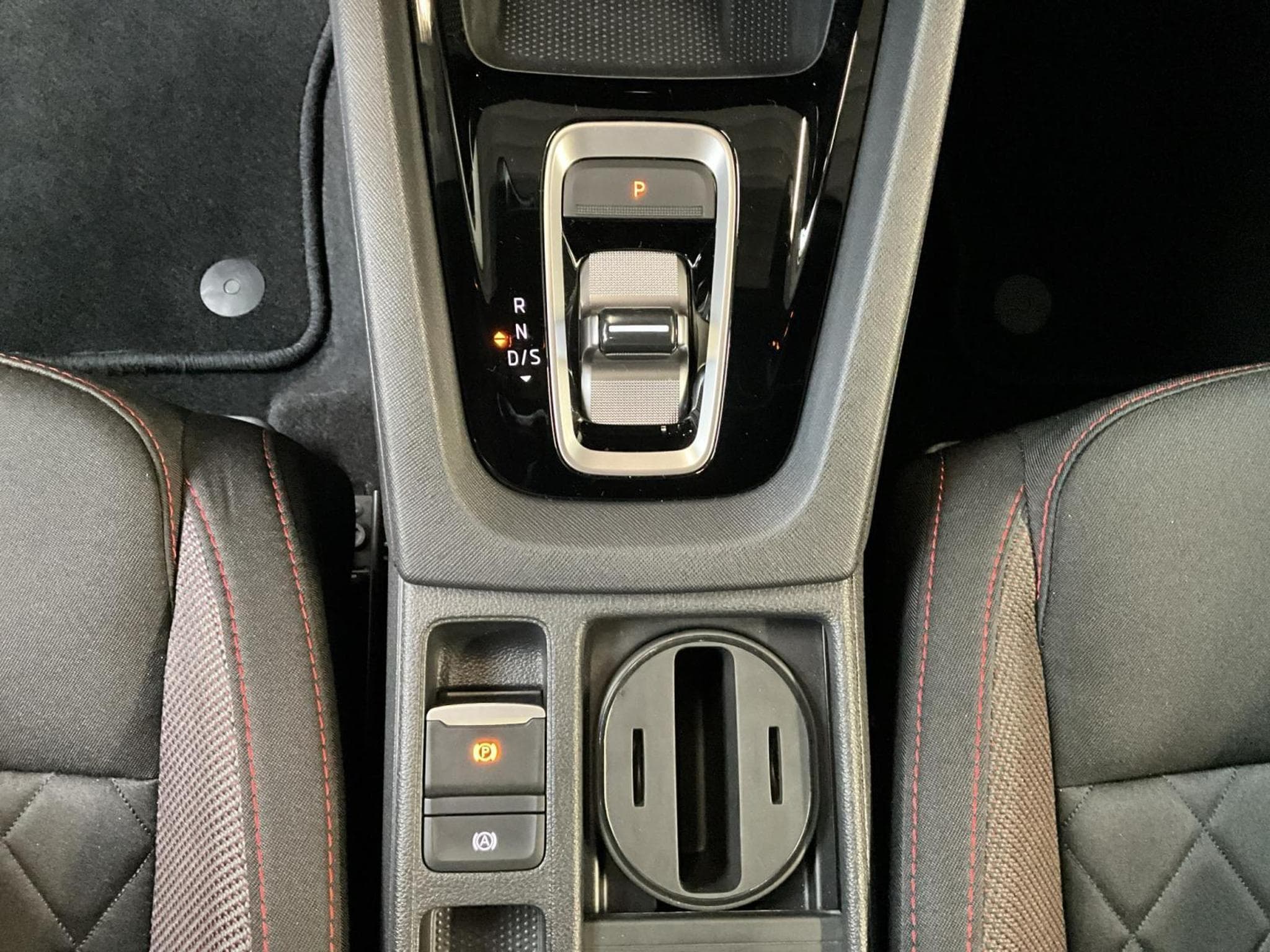 Skoda Octavia RS+DSG+AHK+P.Comf-Premium+Pano+Stand-H. (2025) - Photo 12