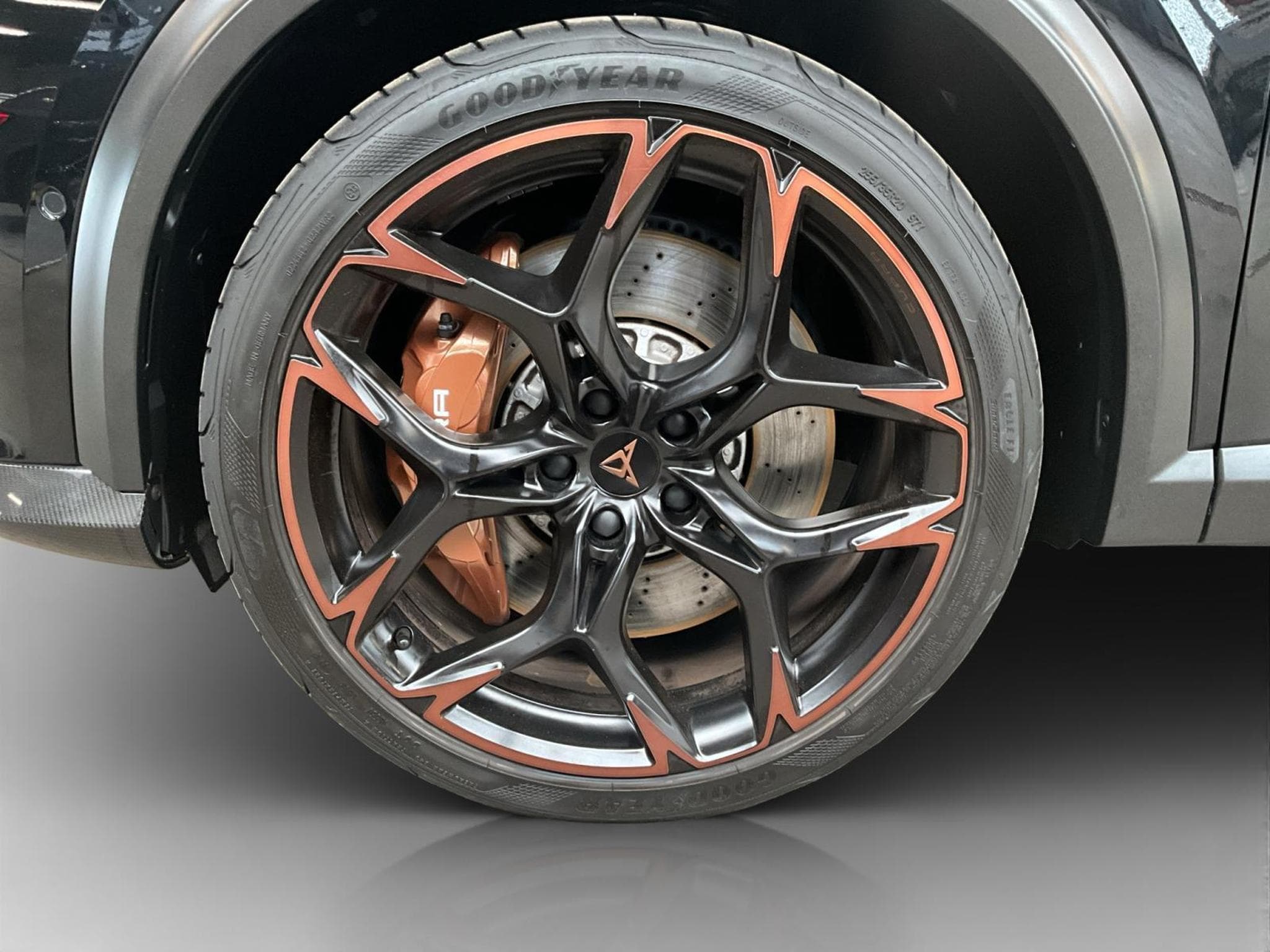 Cupra Formentor VZ5+DSG+4Drive+Beats-Audio+Pano (2024) - Photo 8