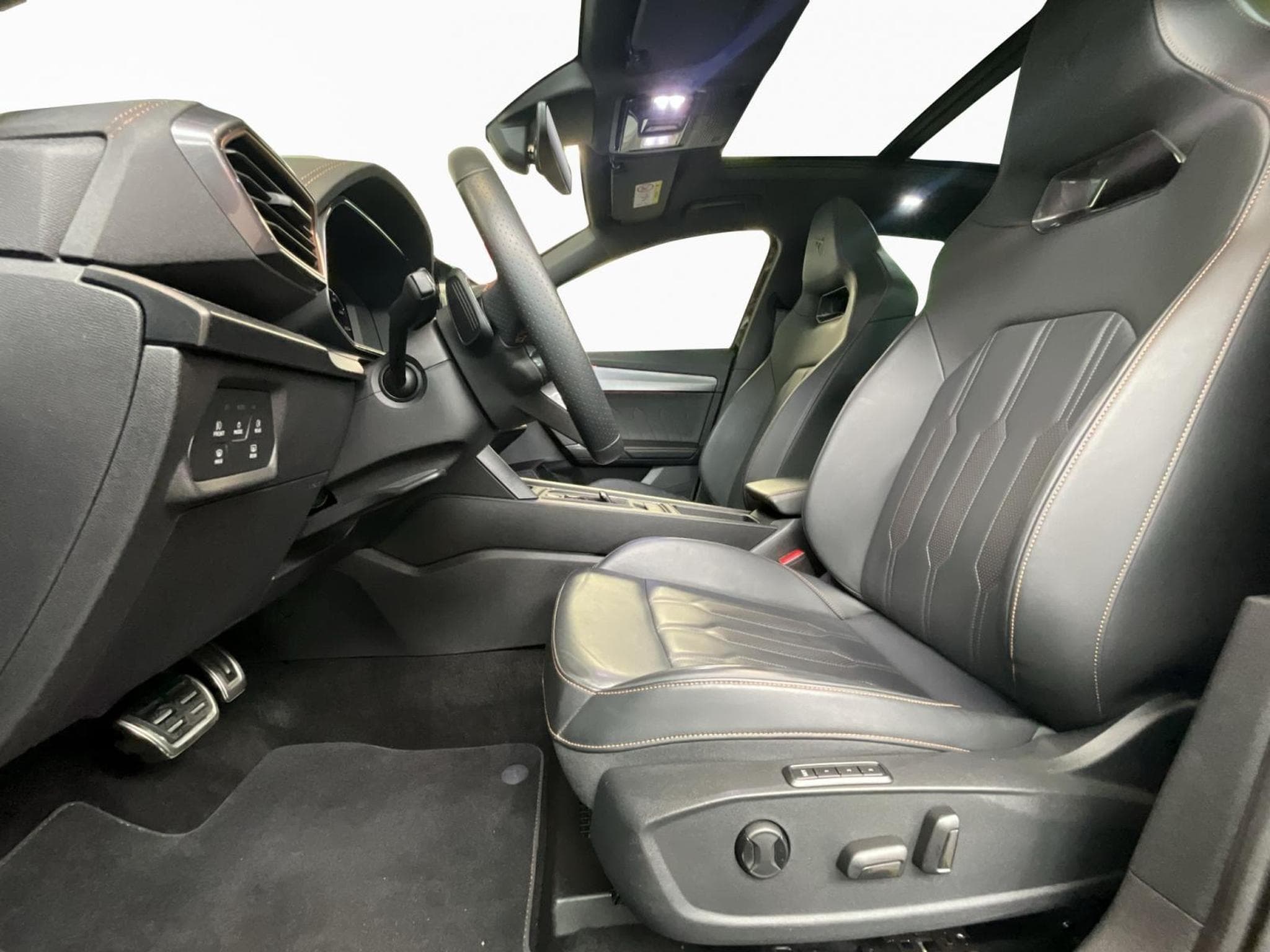 Cupra Formentor VZ5+DSG+4Drive+Beats-Audio+Pano (2024) - Photo 9