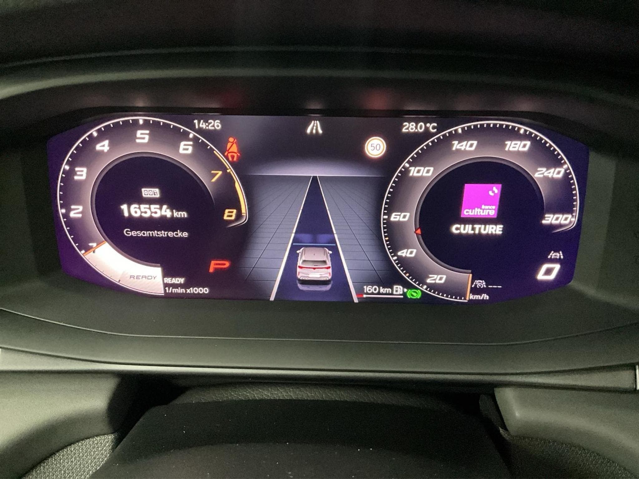 Cupra Terramar DSG+Pure-Performance+AHK+Moon-Light+Pano (2025) - Photo 11