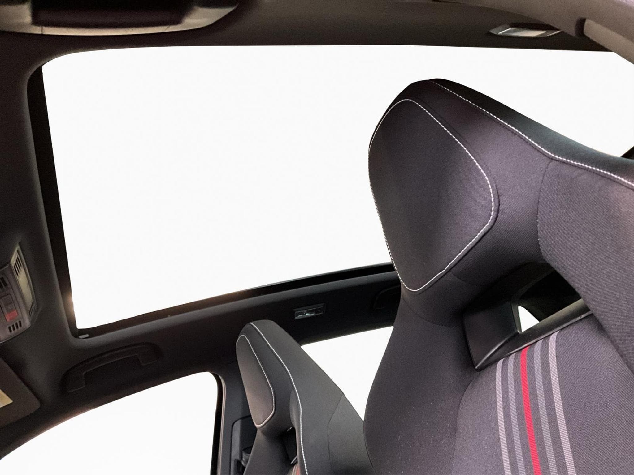 Skoda Kamiq Monte-Carlo+DSG+Pano+Park&Go+P.Ass-Drive+ (2025) - Photo 15