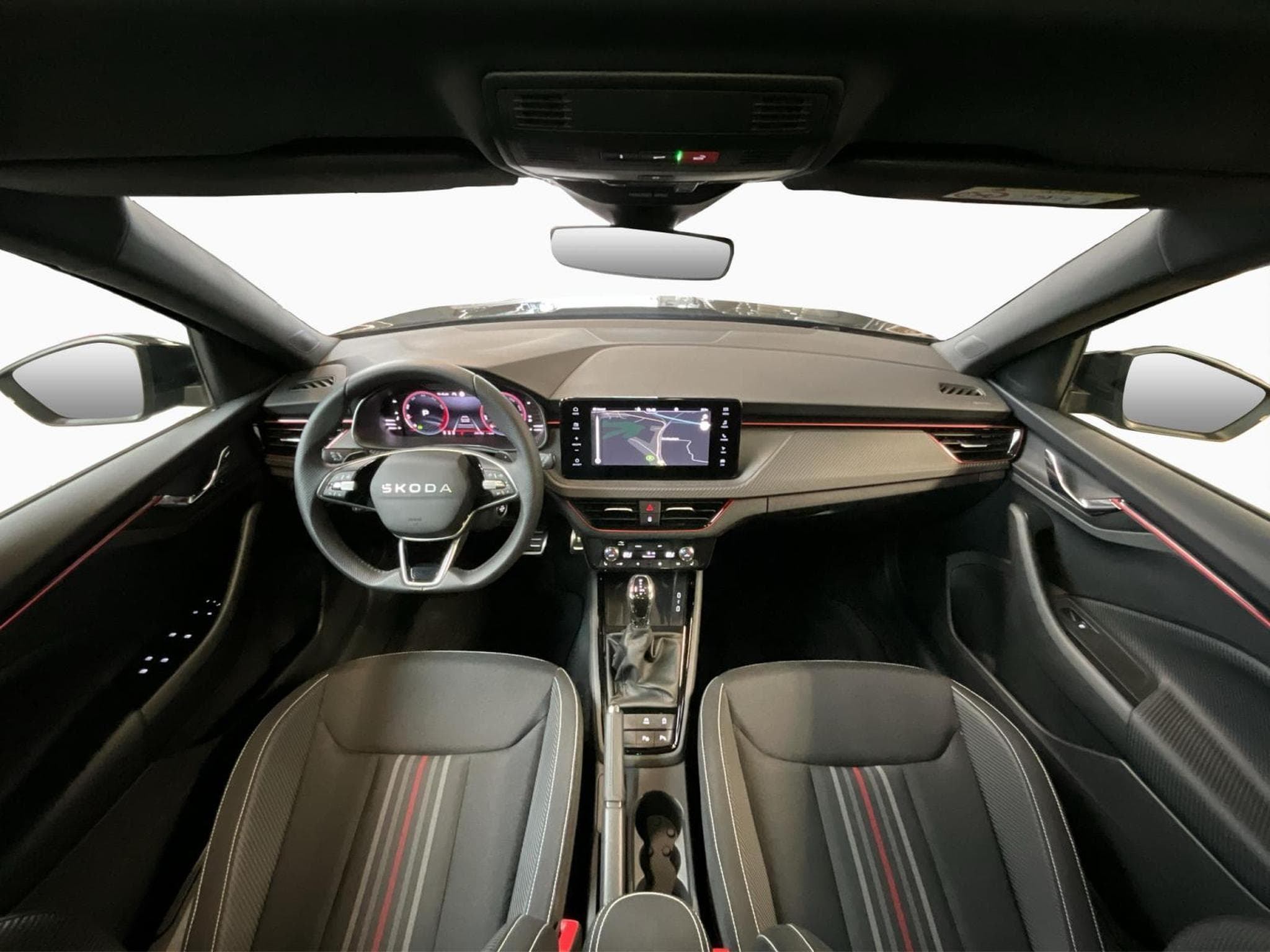 Skoda Kamiq Monte-Carlo+DSG+Pano+Park&Go+P.Ass-Drive+ (2025) - Photo 2