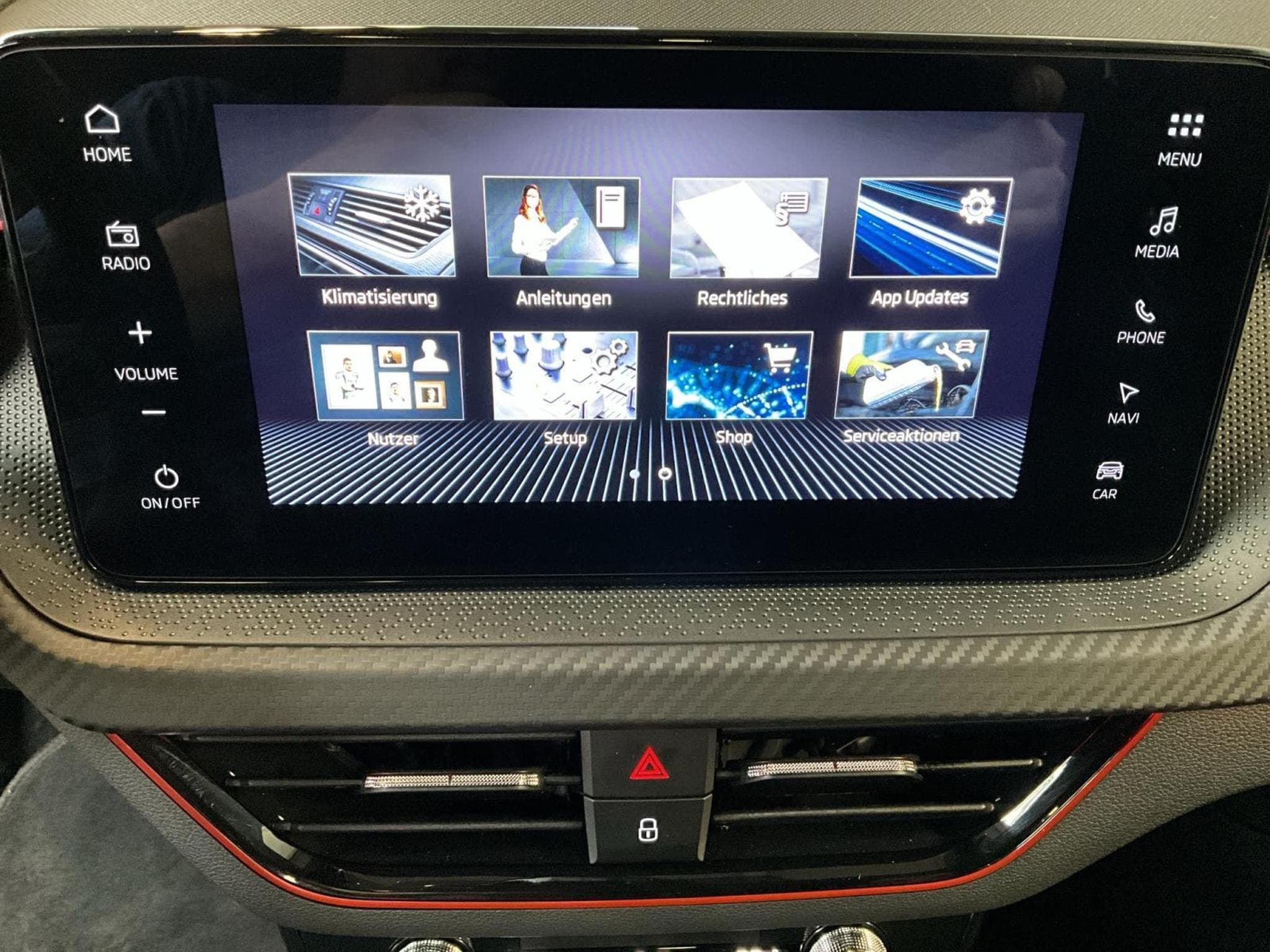 Skoda Kamiq Monte-Carlo+DSG+Pano+Park&Go+P.Ass-Drive+ (2025) - Photo 20