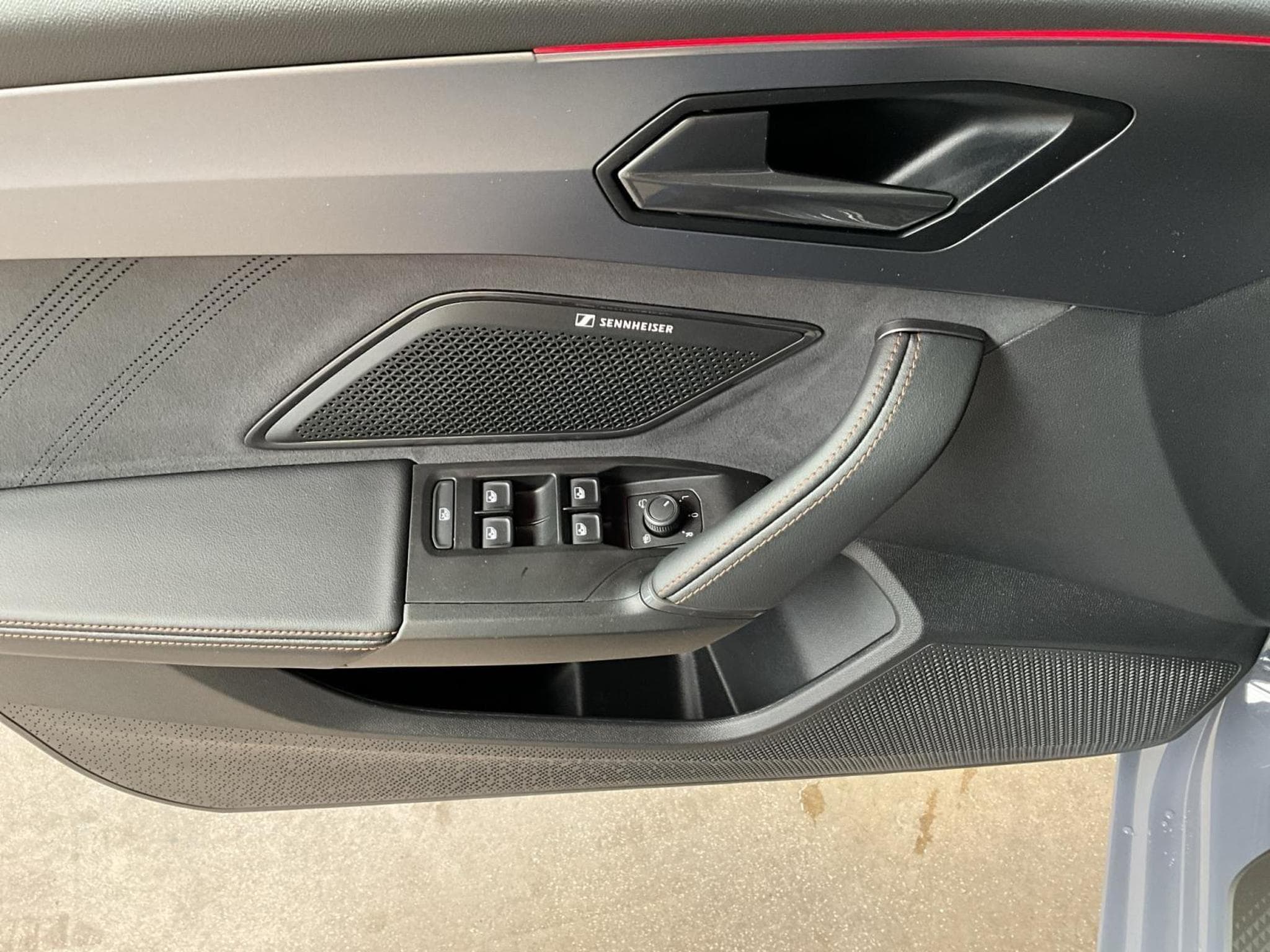 Cupra Leon DSG+Pure-Perf.+Dynamic-Design+Immersive (2025) - Photo 14