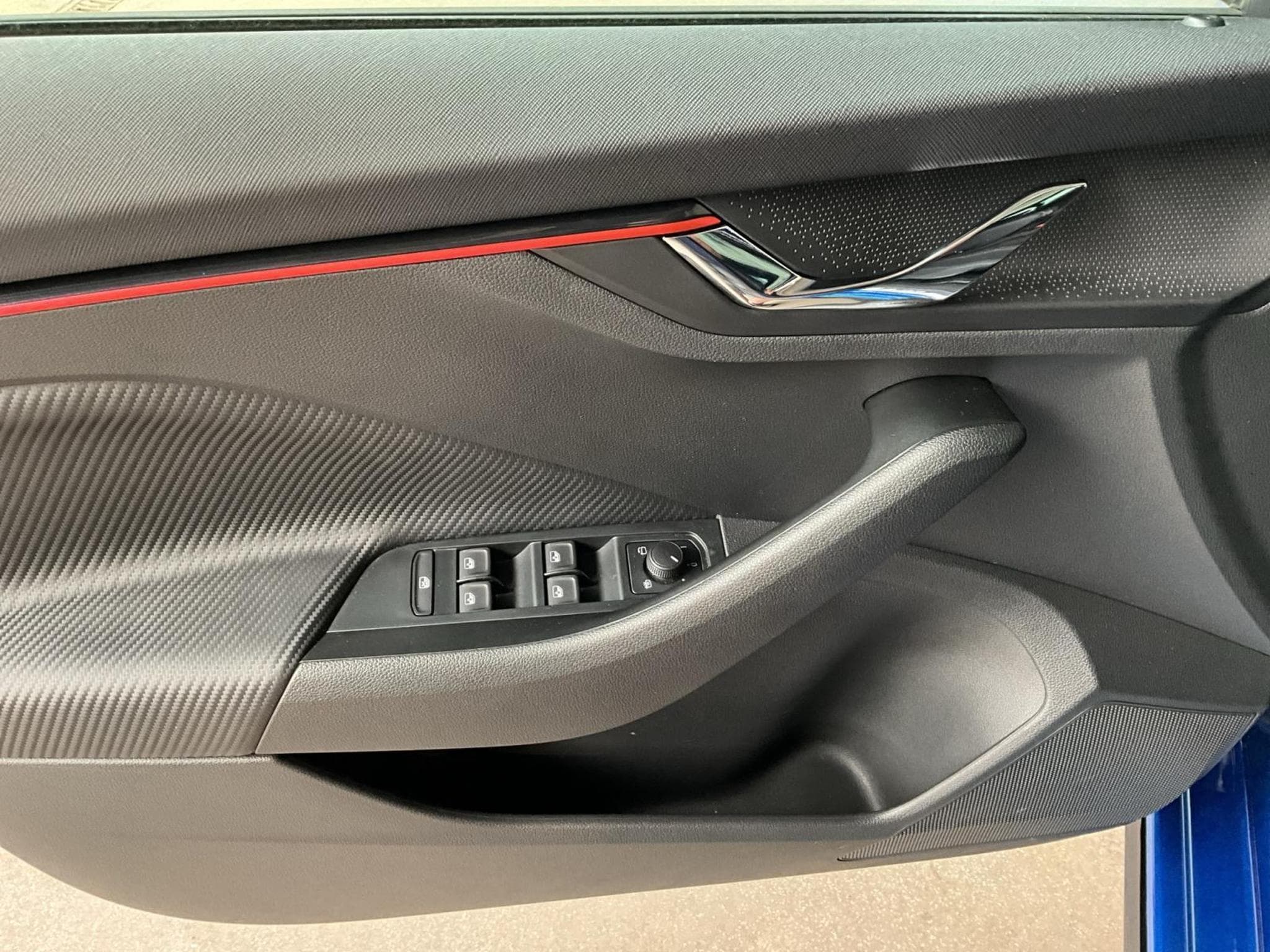 Skoda Scala Monte-Carlo+DSG+Pano+LED+RearView (2025) - Photo 10