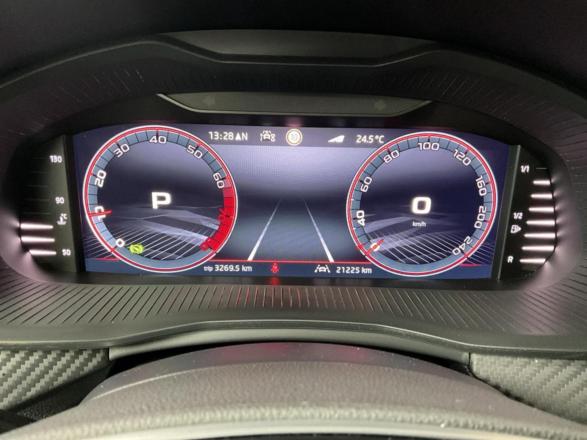 Skoda Scala Monte-Carlo+DSG+Pano+LED+RearView (2025) - Photo 13