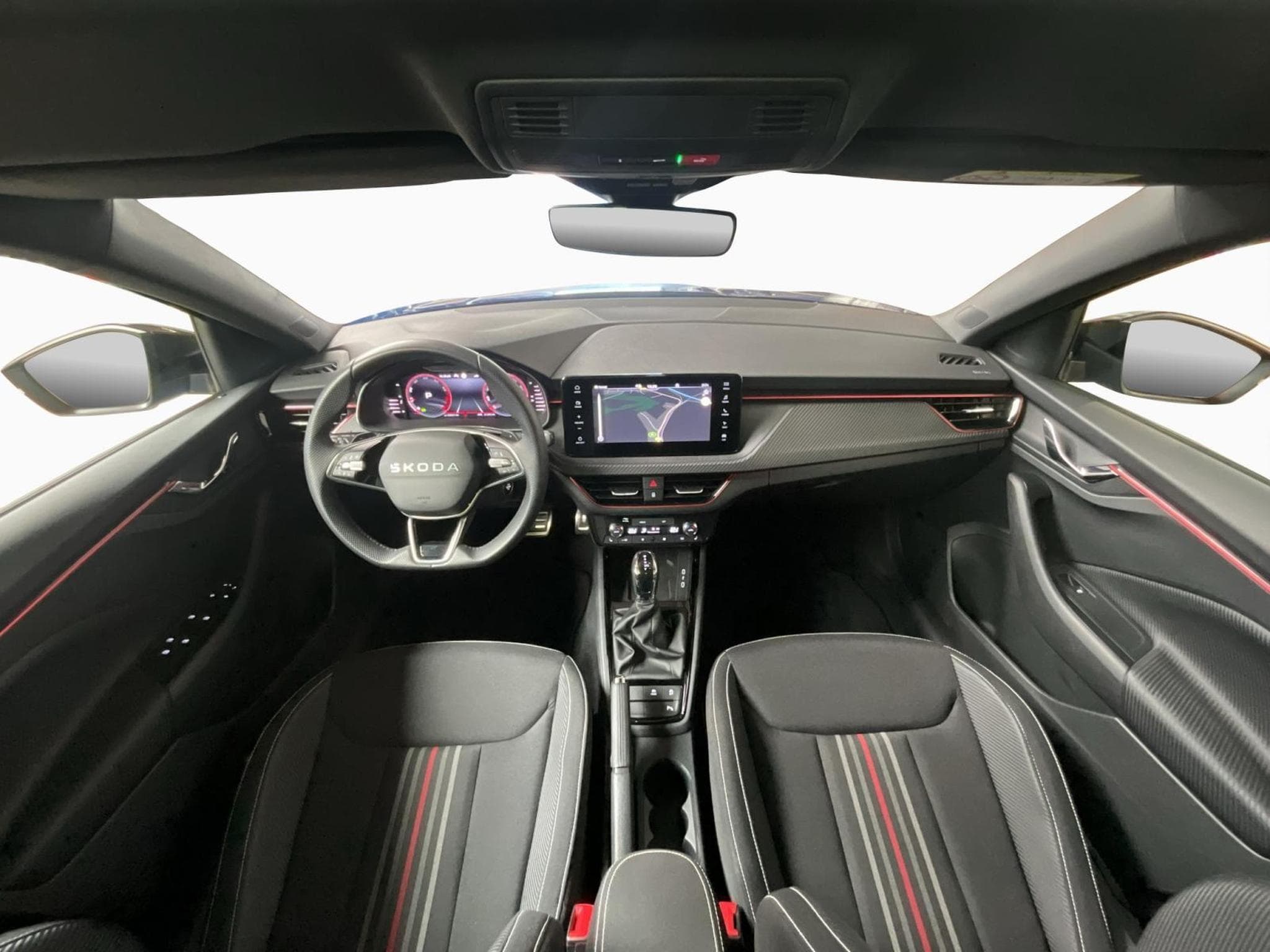 Skoda Scala Monte-Carlo+DSG+Pano+LED+RearView (2025) - Photo 2
