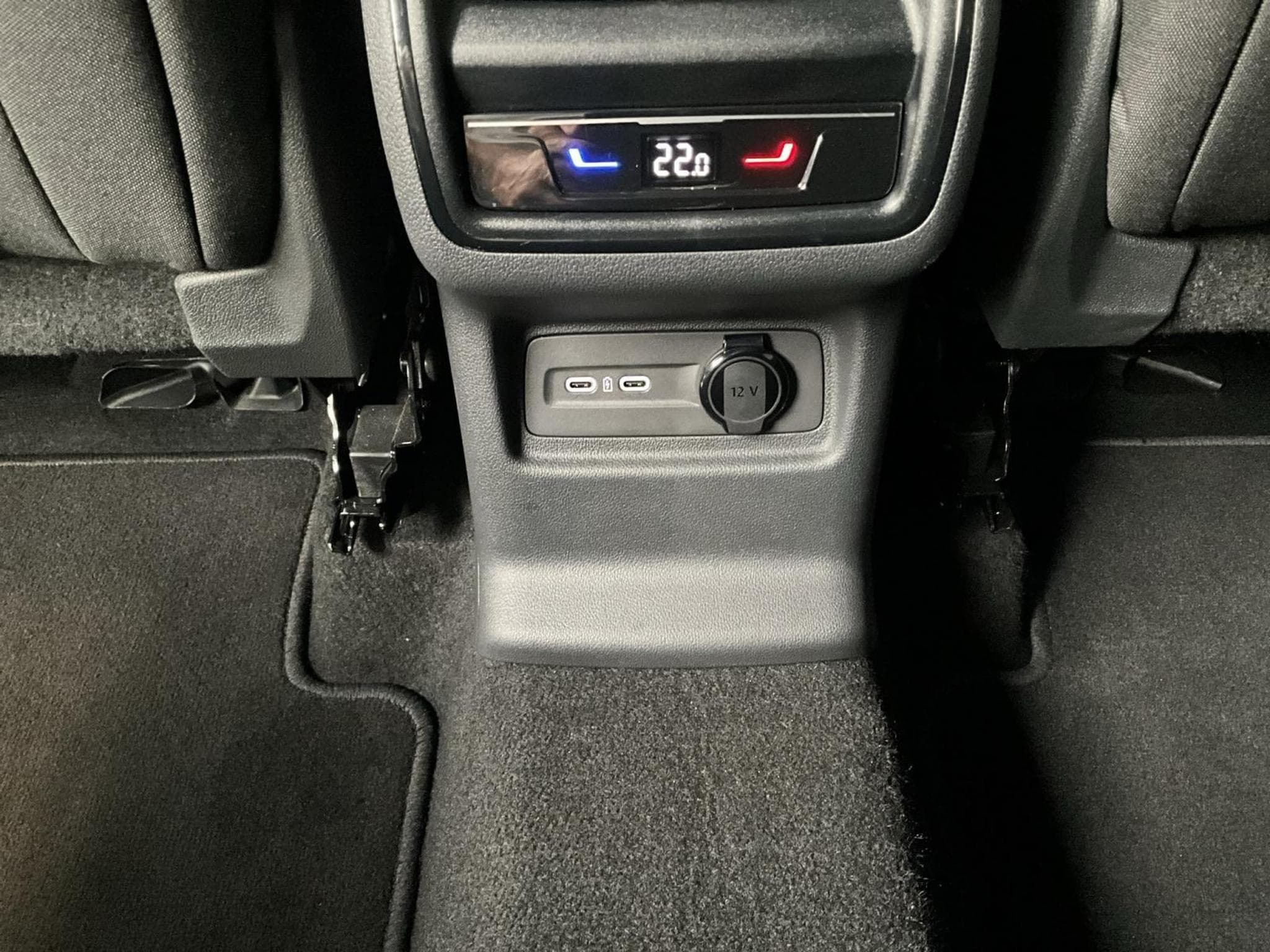 Skoda Kodiaq Selection+DSG+RearView+Navi+LED+digi (2025) - Photo 20