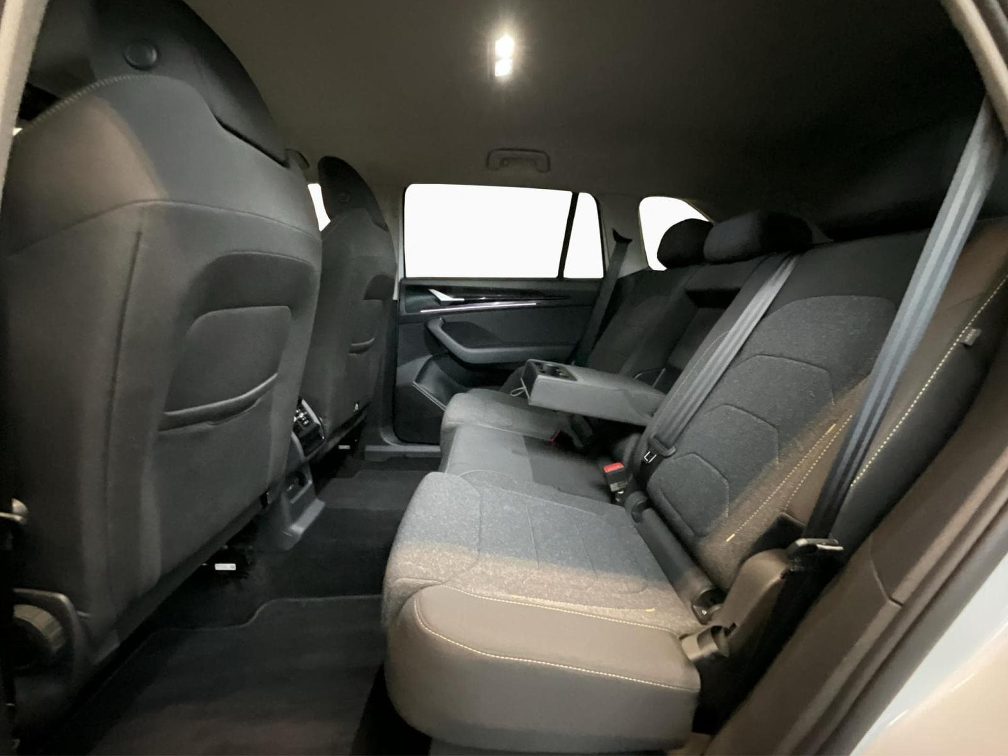 Skoda Kodiaq Selection+DSG+RearView+Navi+LED+digi (2025) - Photo 17