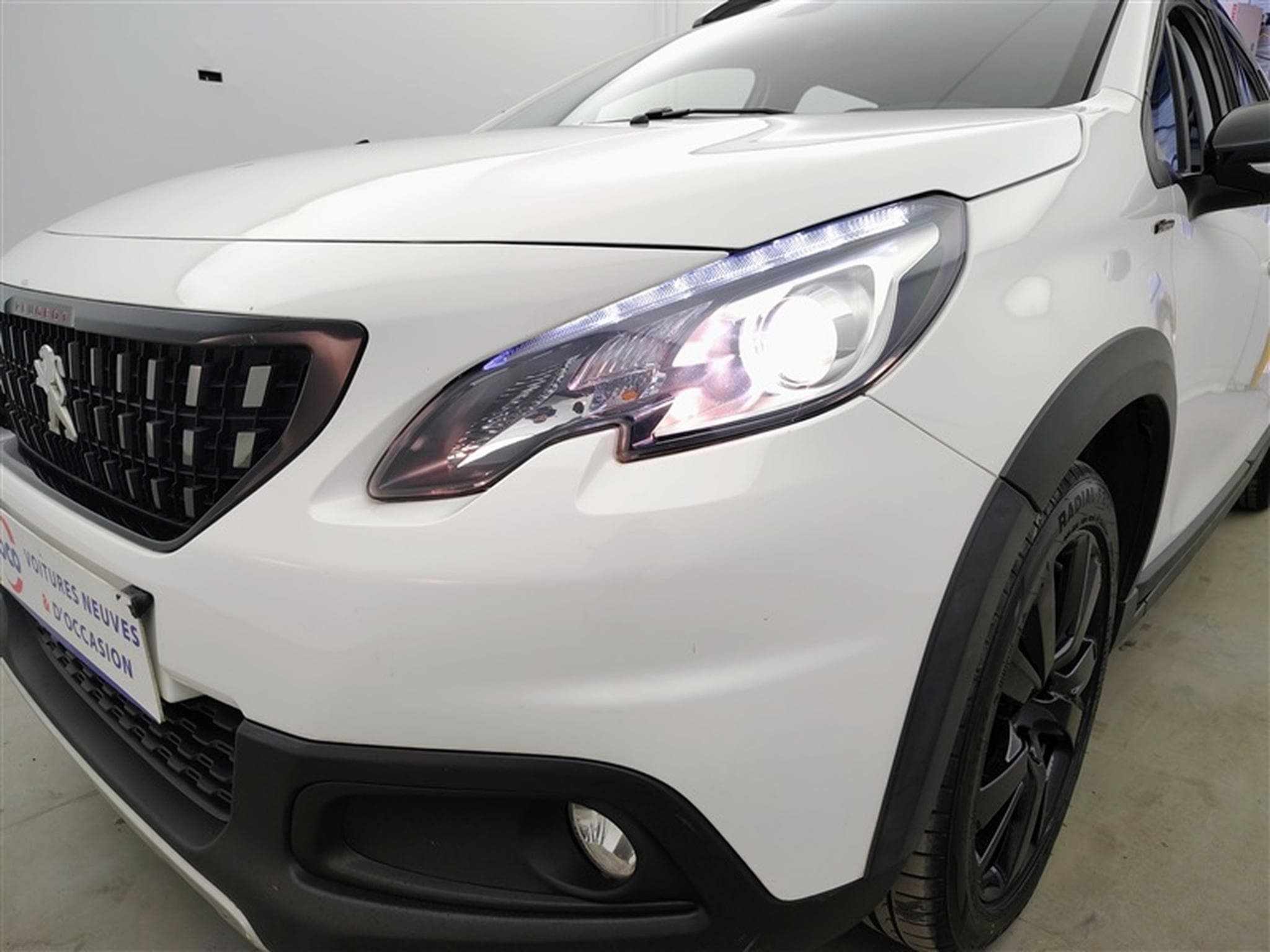 Peugeot 2008 1.2 PureTech 110Cv AUTO GT Line NAVI / CARPLAY / CAMERA (2019) - Photo 15