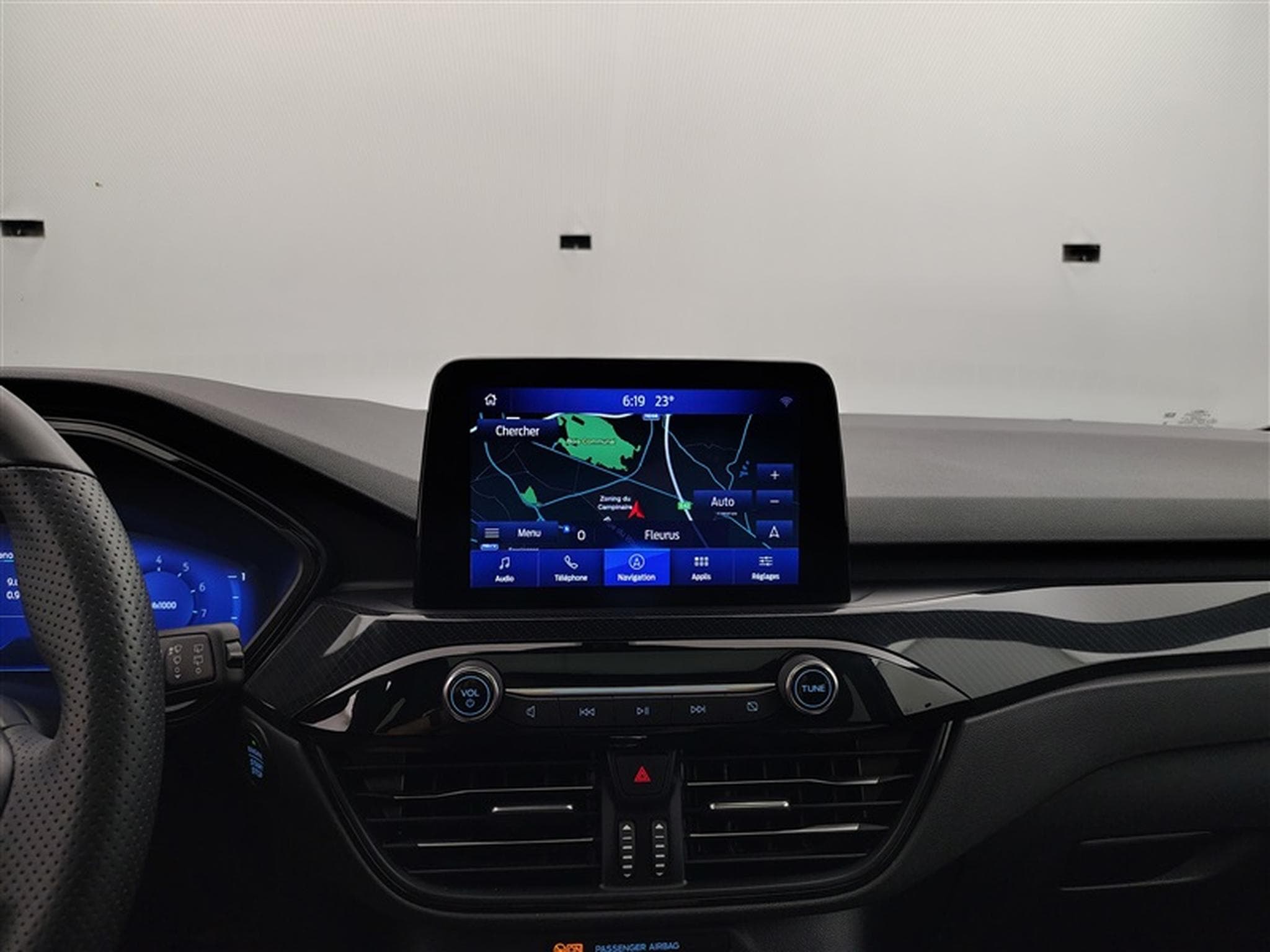 Ford Kuga 1.5 EcoBoost Titanium NAVI / CAMERA / CARPLAY (2023) - Photo 11
