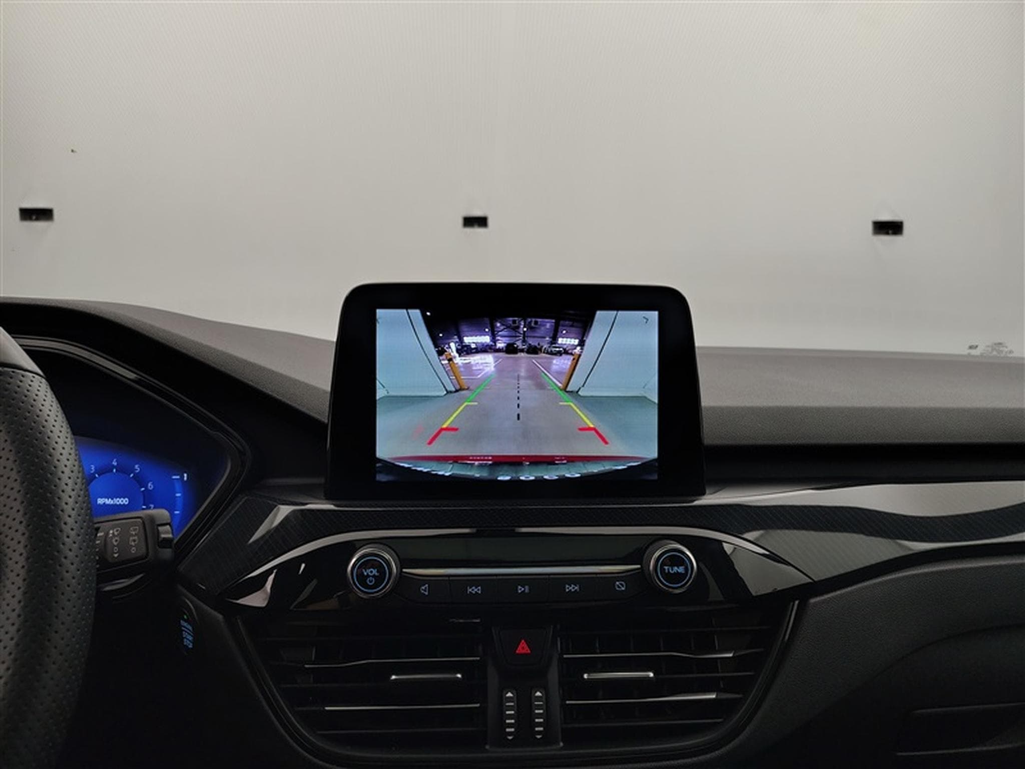 Ford Kuga 1.5 EcoBoost Titanium NAVI / CAMERA / CARPLAY (2023) - Photo 18