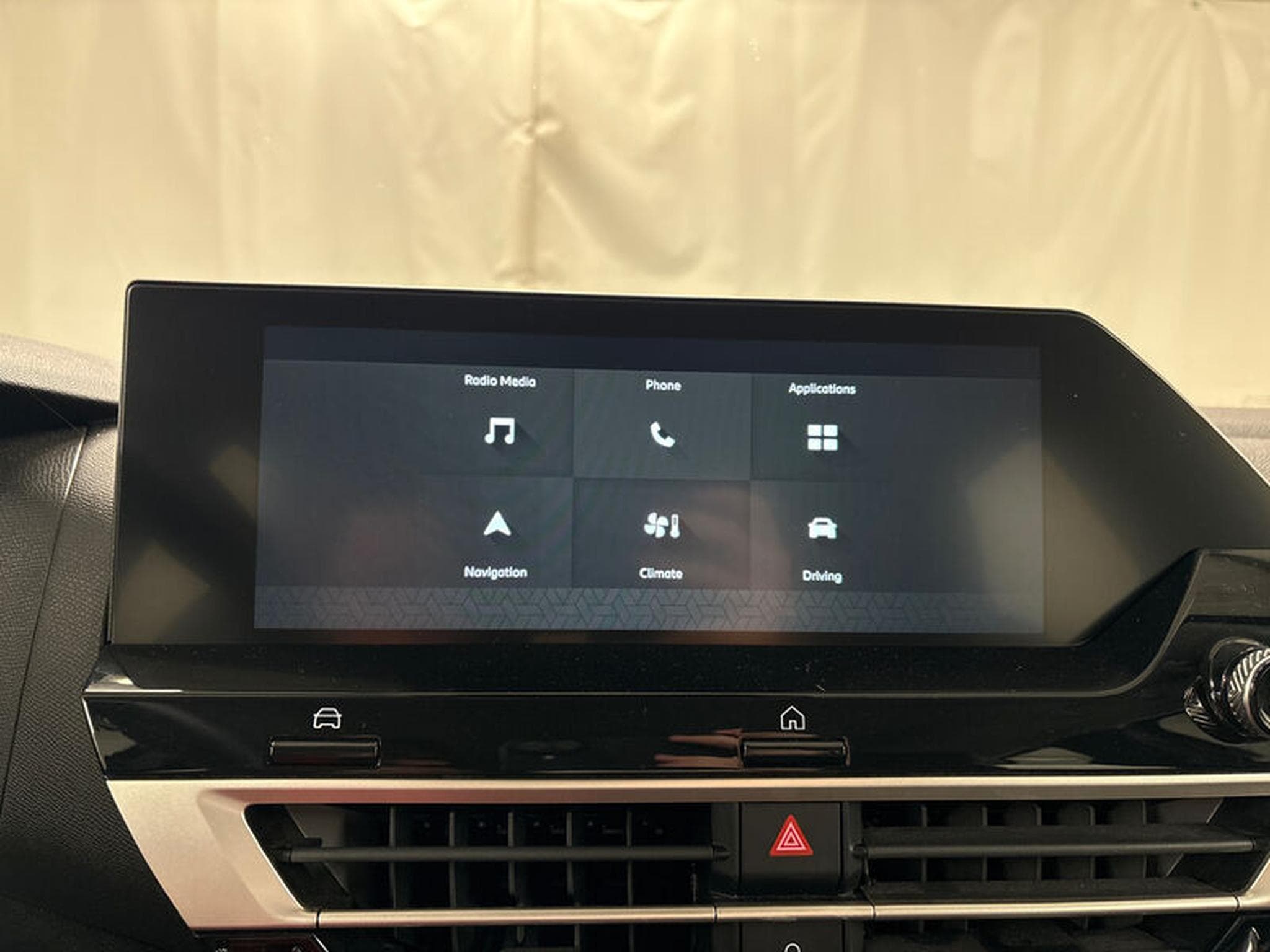 Citroen C4 Plus (2025) - Photo 10