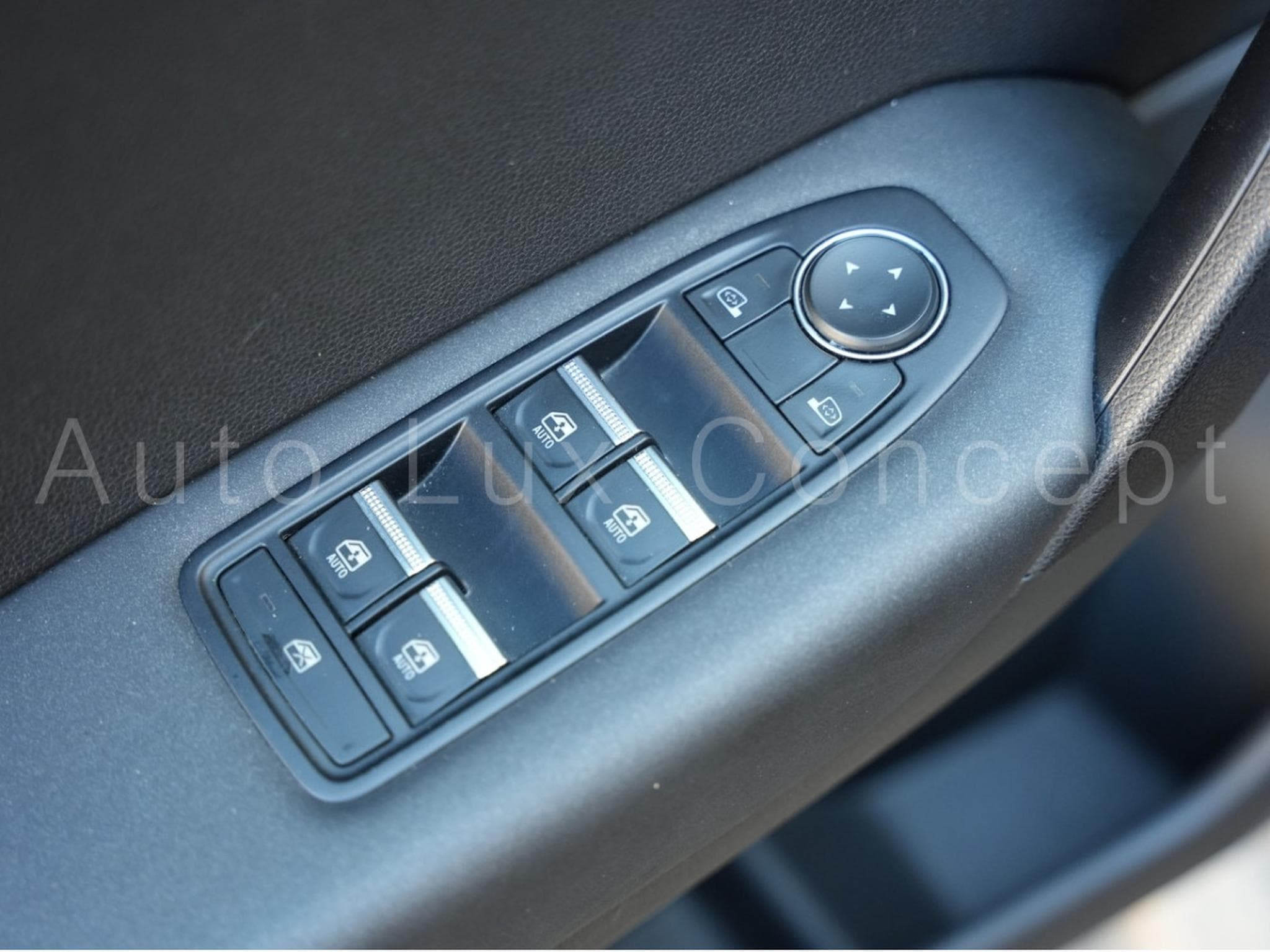 Renault Captur Eco-G 100 Evolution (2025) - Photo 14