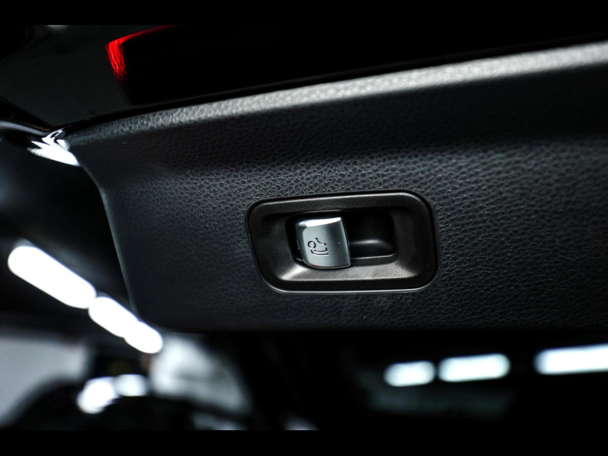 Mercedes GLC 63 AMG S AMG COUPE 4MATIC+ - NIGHT PACK (2022) - Photo 17