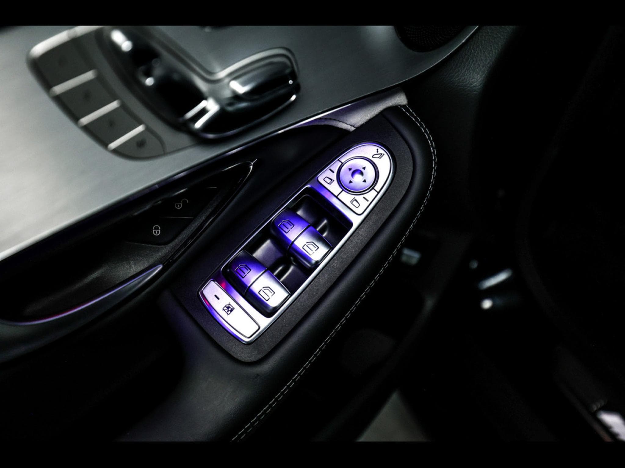 Mercedes GLC 63 AMG S AMG COUPE 4MATIC+ - NIGHT PACK (2022) - Photo 20