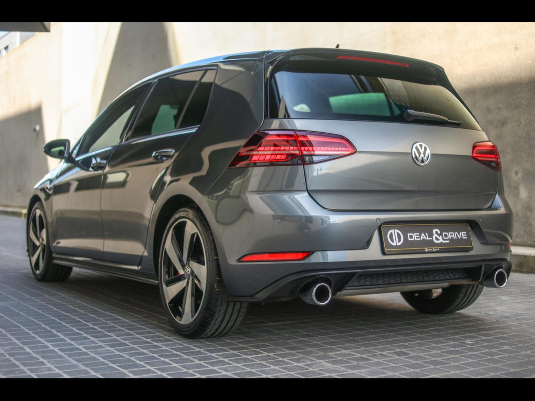 VW Golf 2.0 TSI GTI PERFORMANCE DSG7 – PACK BUSINESS PREMIUM - INDIU (2020) - Photo 3