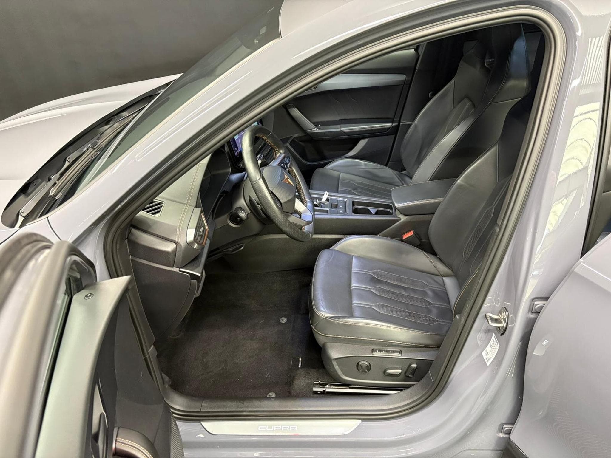 Cupra Formentor 1.4 hybride rechargeable 245 CV DSG6 (2021) - Photo 15