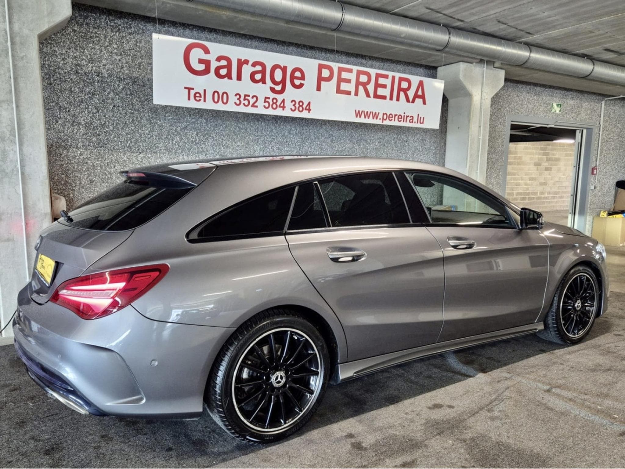 Mercedes CLA 200 Shooting Brake AMG LINE HARMAN KARDON CUIR NAVI (2019) - Photo 2