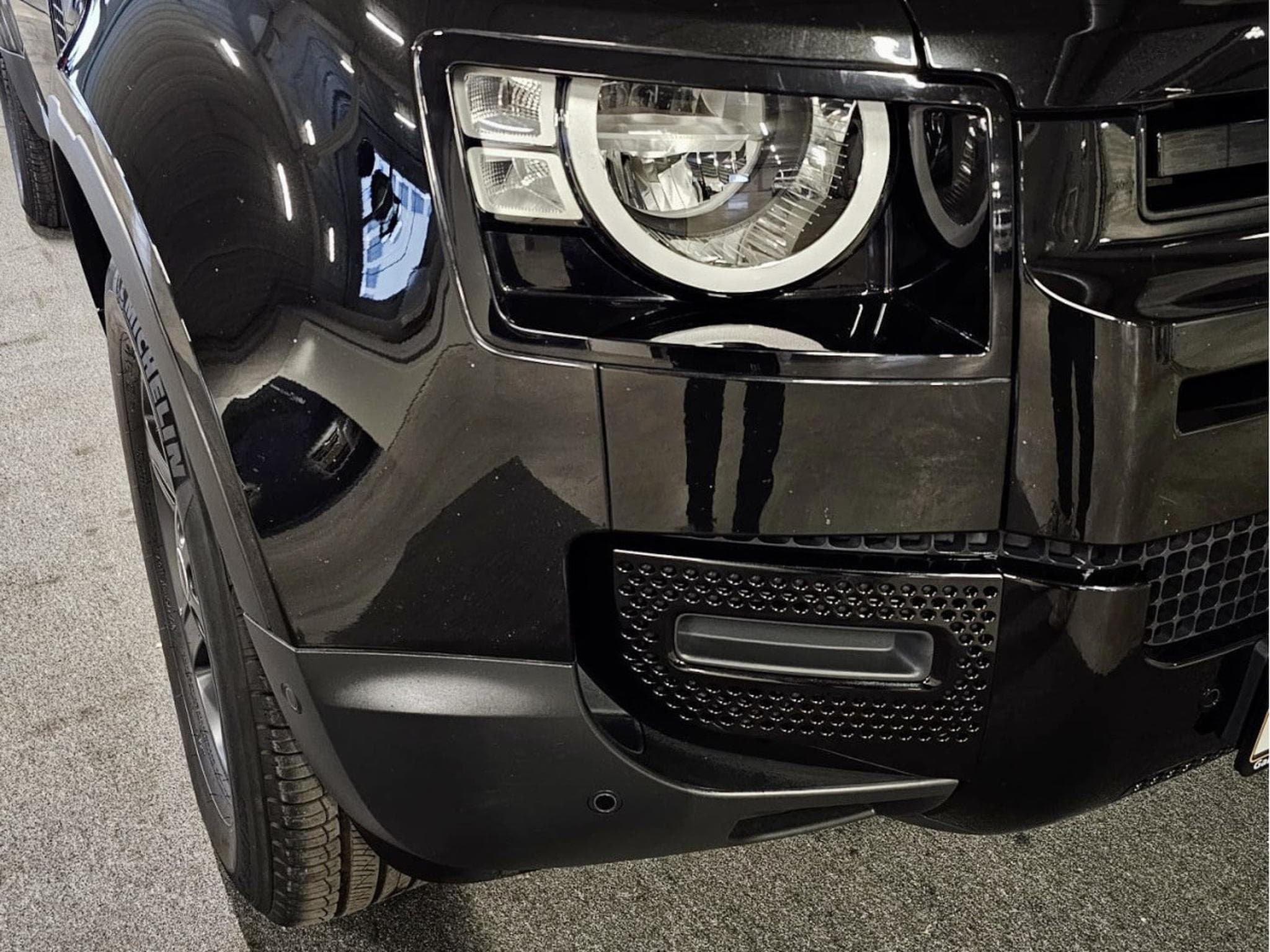 Land-Rover Defender 110 D200 S 7 SITZE CUIR NAVI (2020) - Photo 10