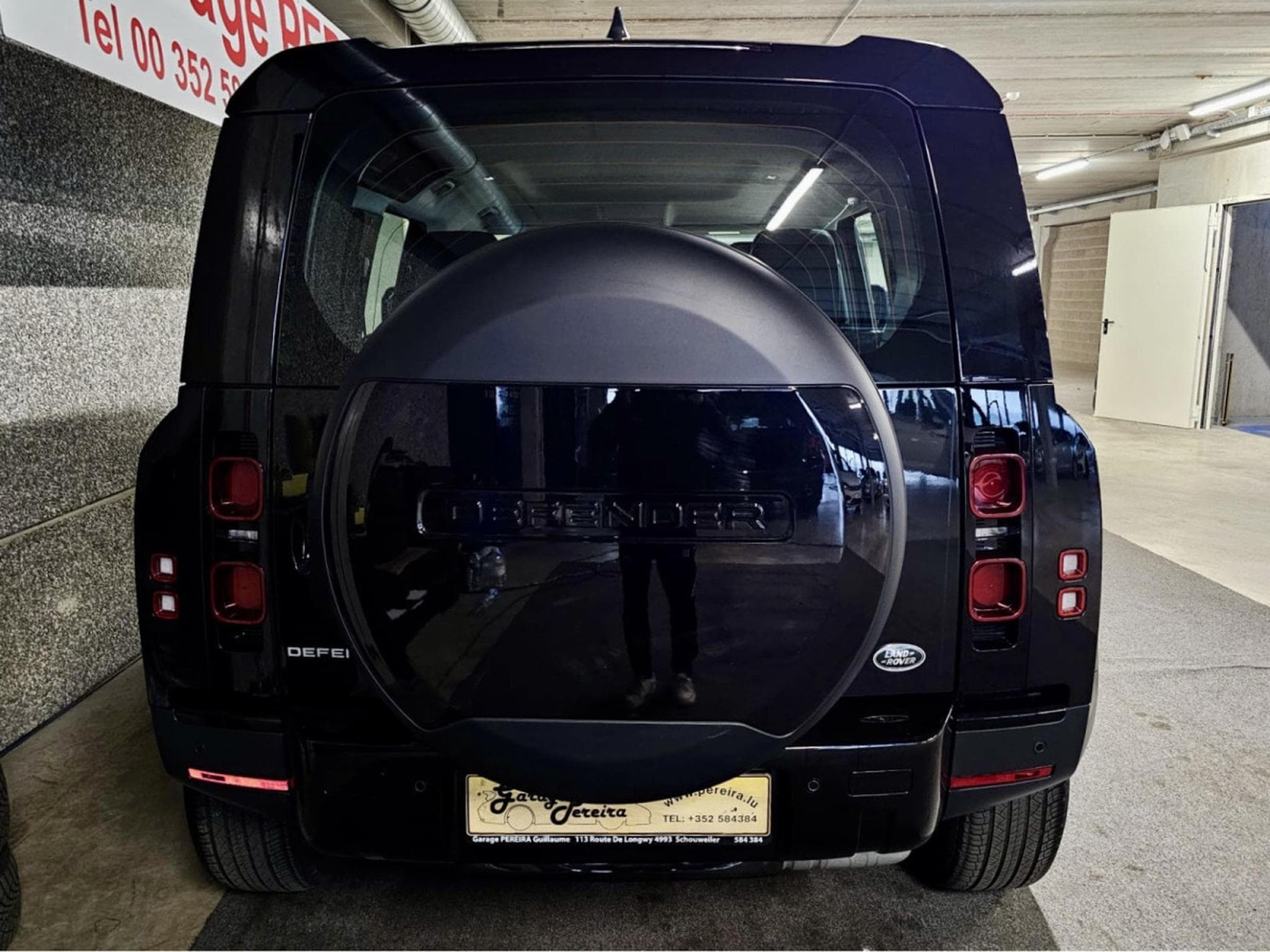 Land-Rover Defender 110 D200 S 7 SITZE CUIR NAVI (2020) - Photo 3