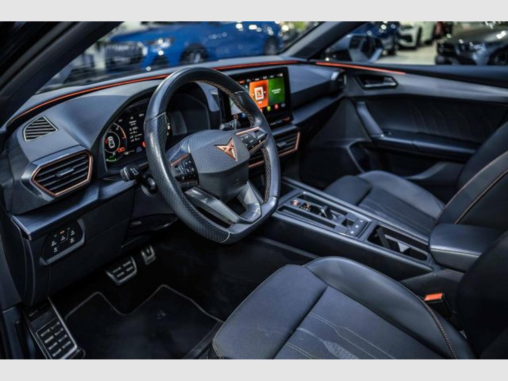 Cupra Leon Leon 1.4 e-Hybrid DSG NAVI LED Visio+ Full Link (2022) - Photo 15