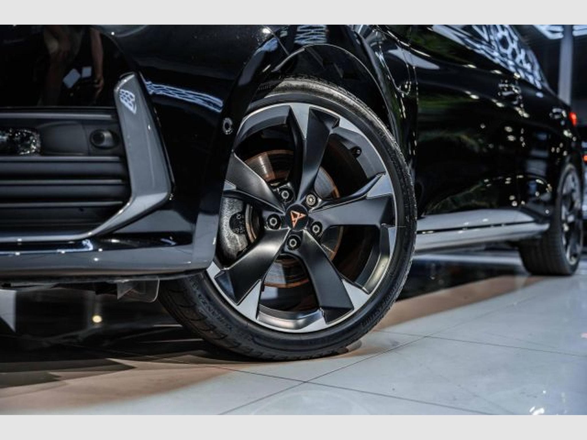 Cupra Leon Leon 1.4 e-Hybrid DSG NAVI LED Visio+ Full Link (2022) - Photo 3