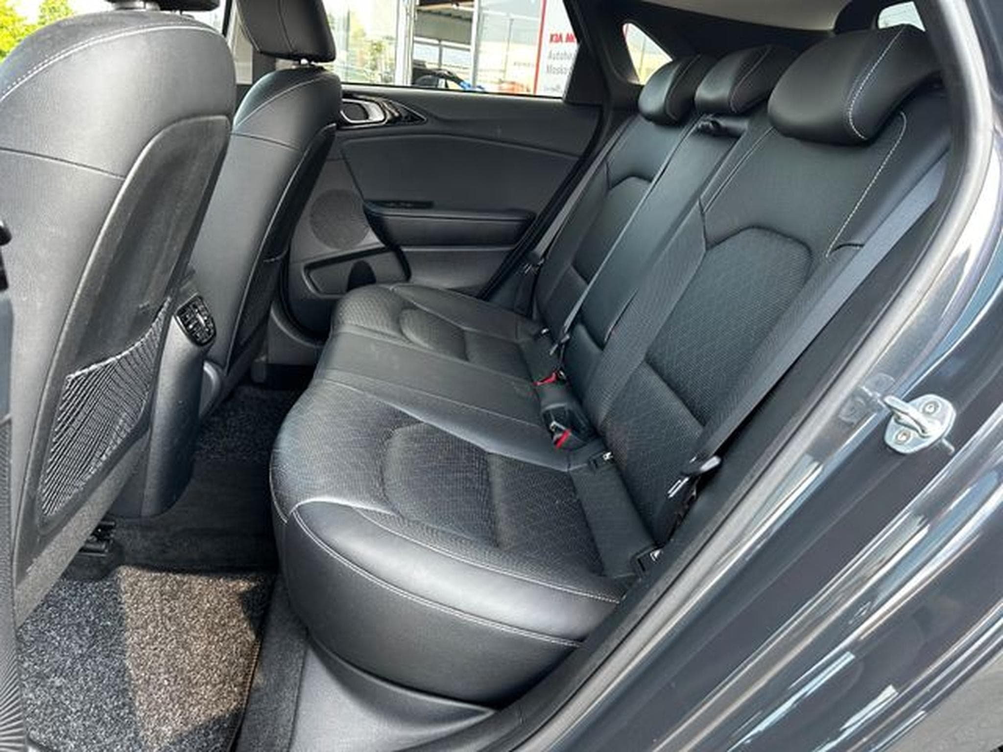 Kia Ceed Ceed 1.4 T-GDI Platinum Navi Kamera Leder Pano (2018) - Photo 11
