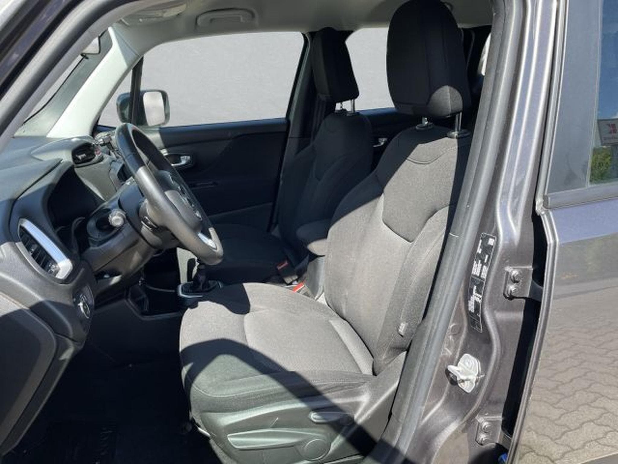 Jeep Renegade Renegade Longitude FWD NAVI Motorschaden Klima (2019) - Photo 11