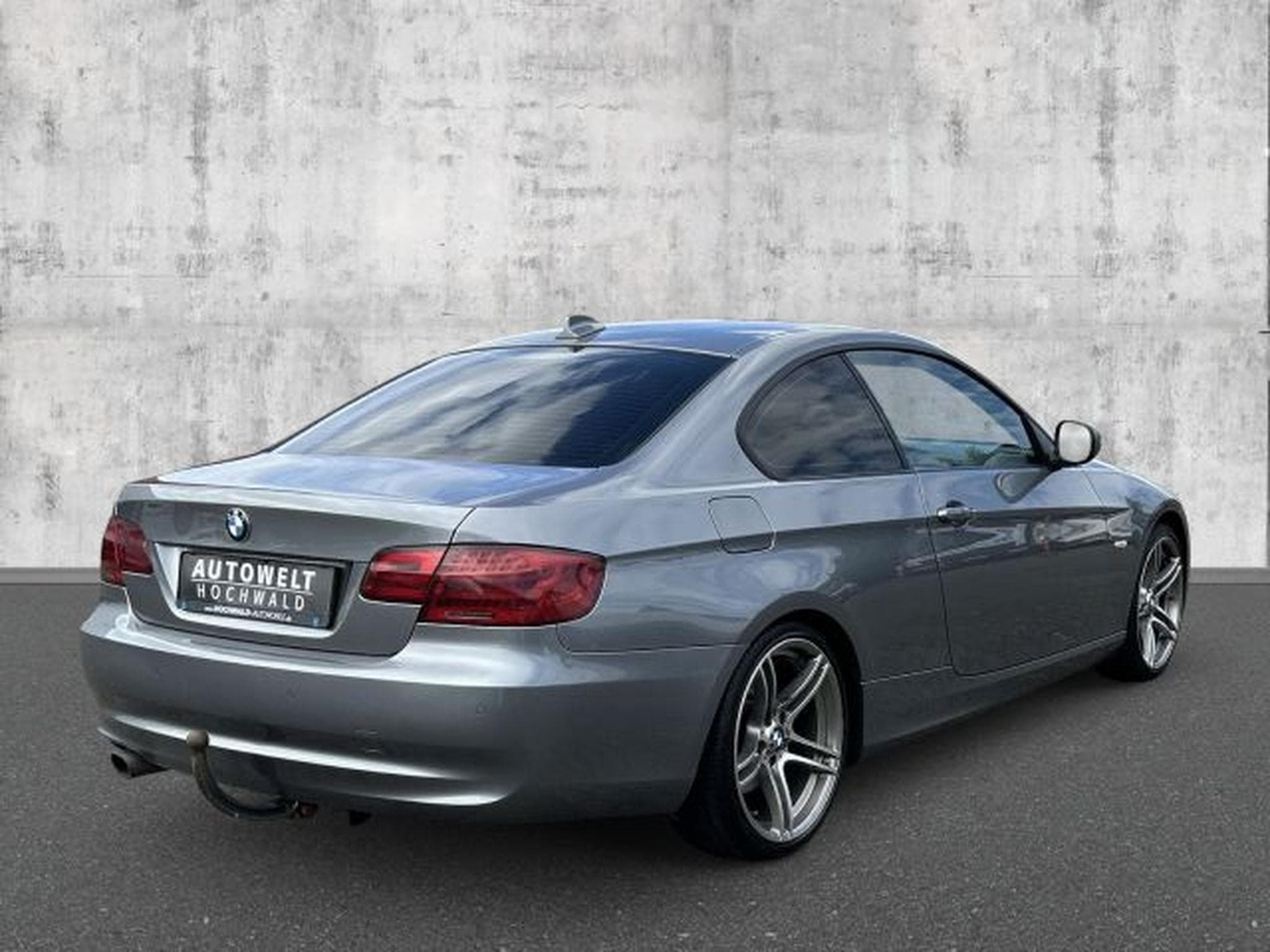BMW 318 318i Coupe NAVI Xenon M-Felgen AHK SHZG T.LEDER (2013) - Photo 5