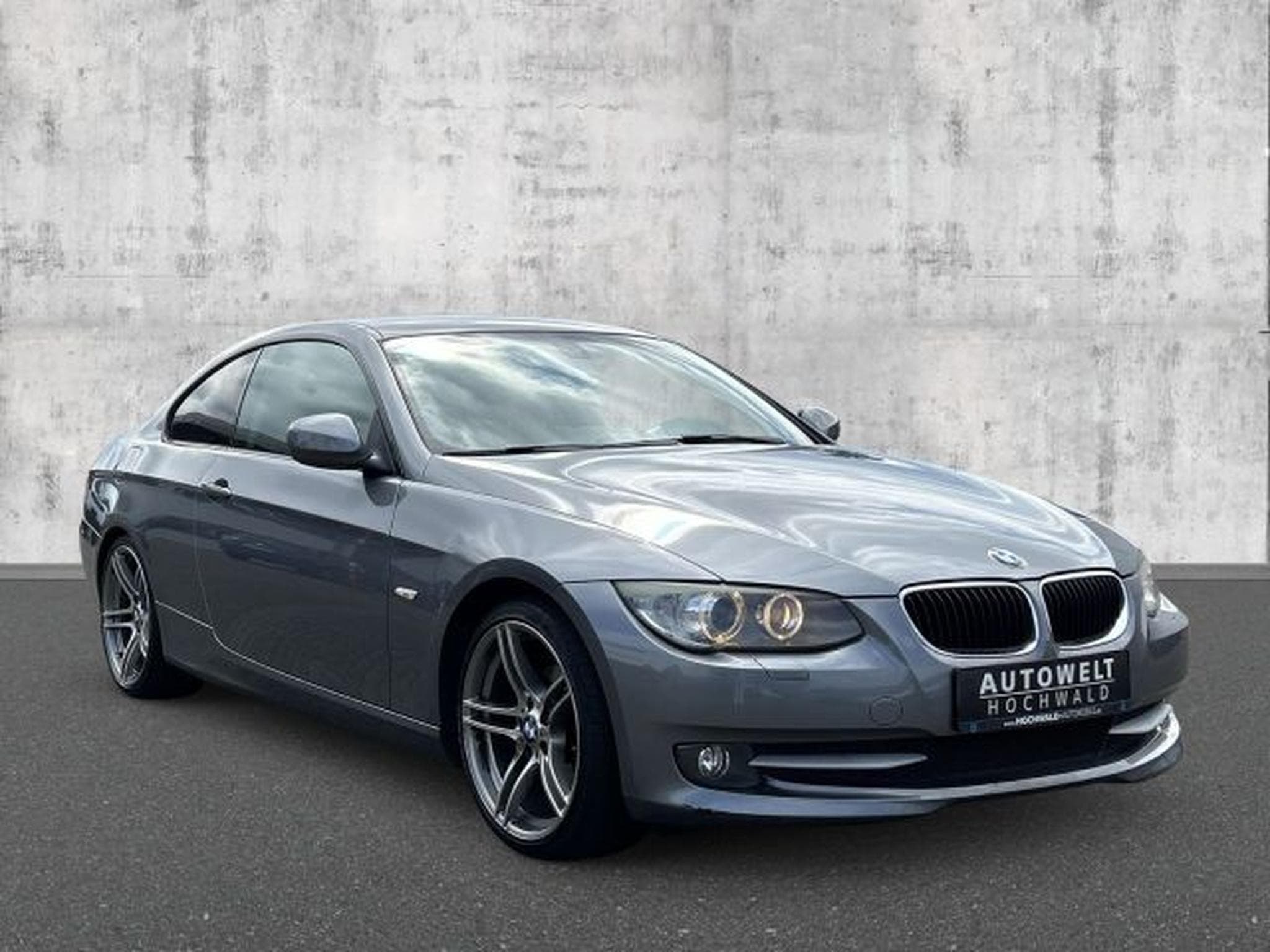 BMW 318 318i Coupe NAVI Xenon M-Felgen AHK SHZG T.LEDER (2013) - Photo 7