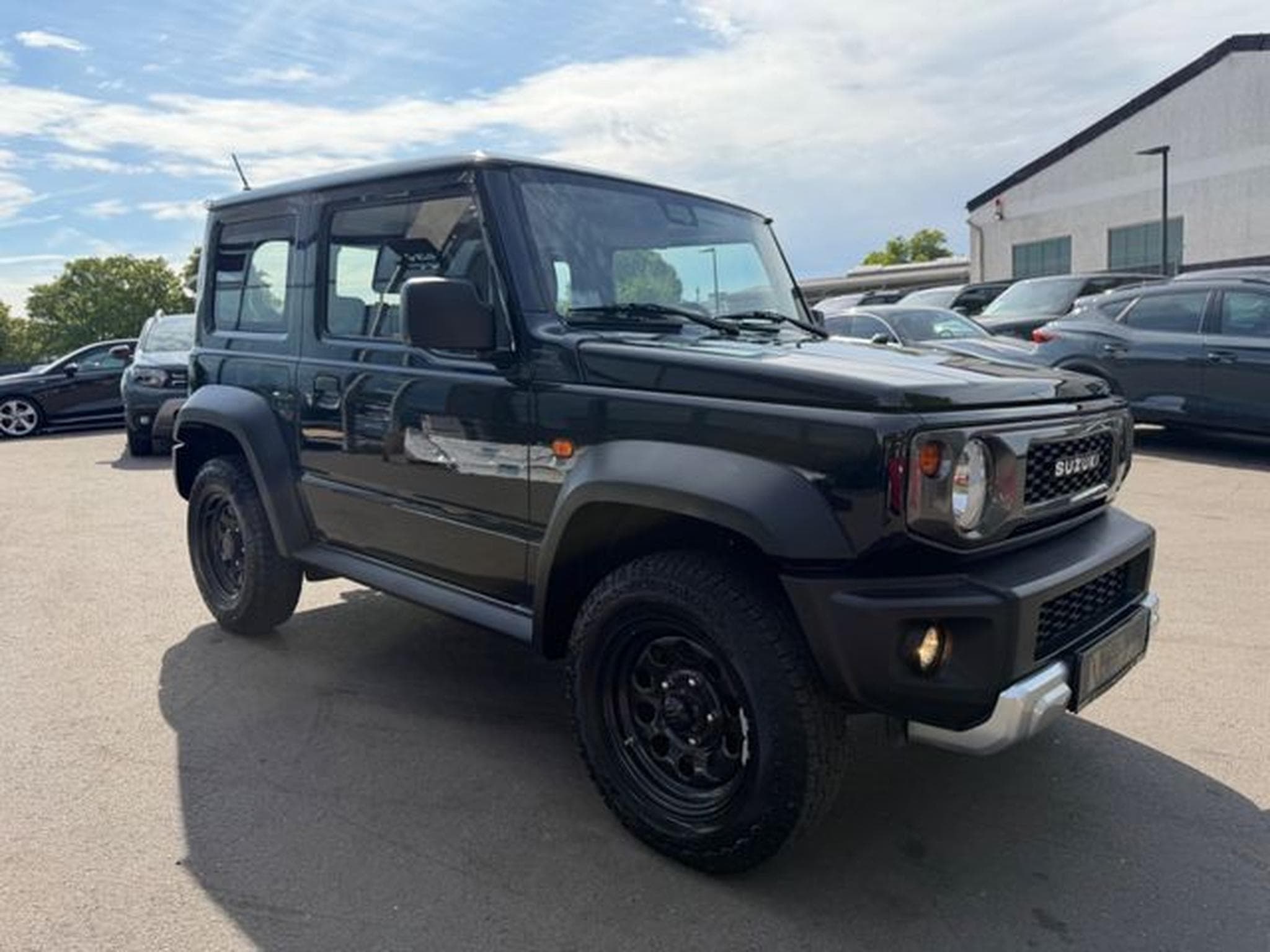 Suzuki Jimny JIMNY ALLGRIP *AUT*1.HAND*KLIMA*4-SITZER*AHK*SHZ (2019) - Photo 4