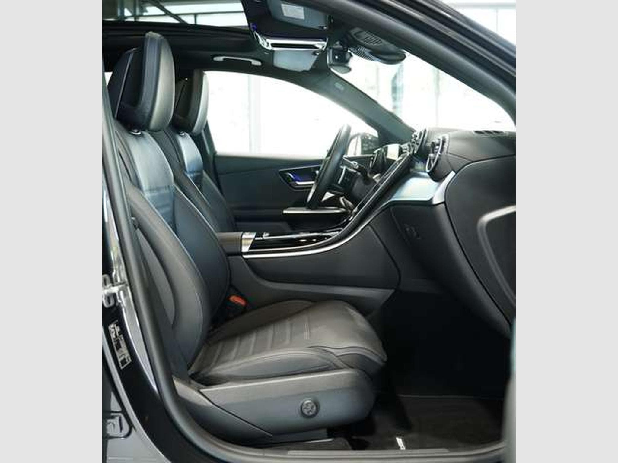 Mercedes GLC 300 d 4M AMG Line 2.H *20 *BURM *AHK *LUFT (2023) - Photo 16