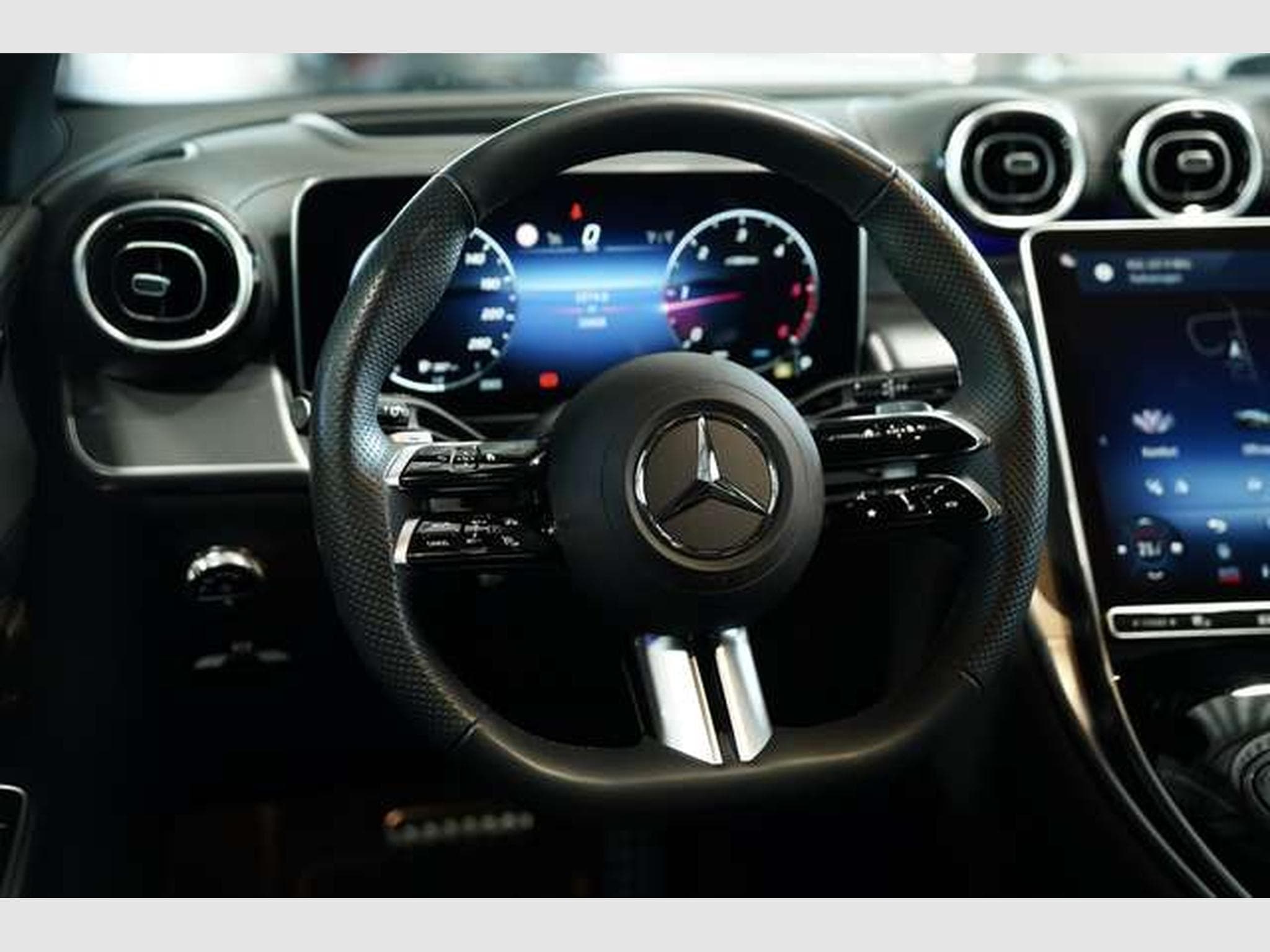 Mercedes GLC 300 d 4M AMG Line 2.H *20 *BURM *AHK *LUFT (2023) - Photo 45