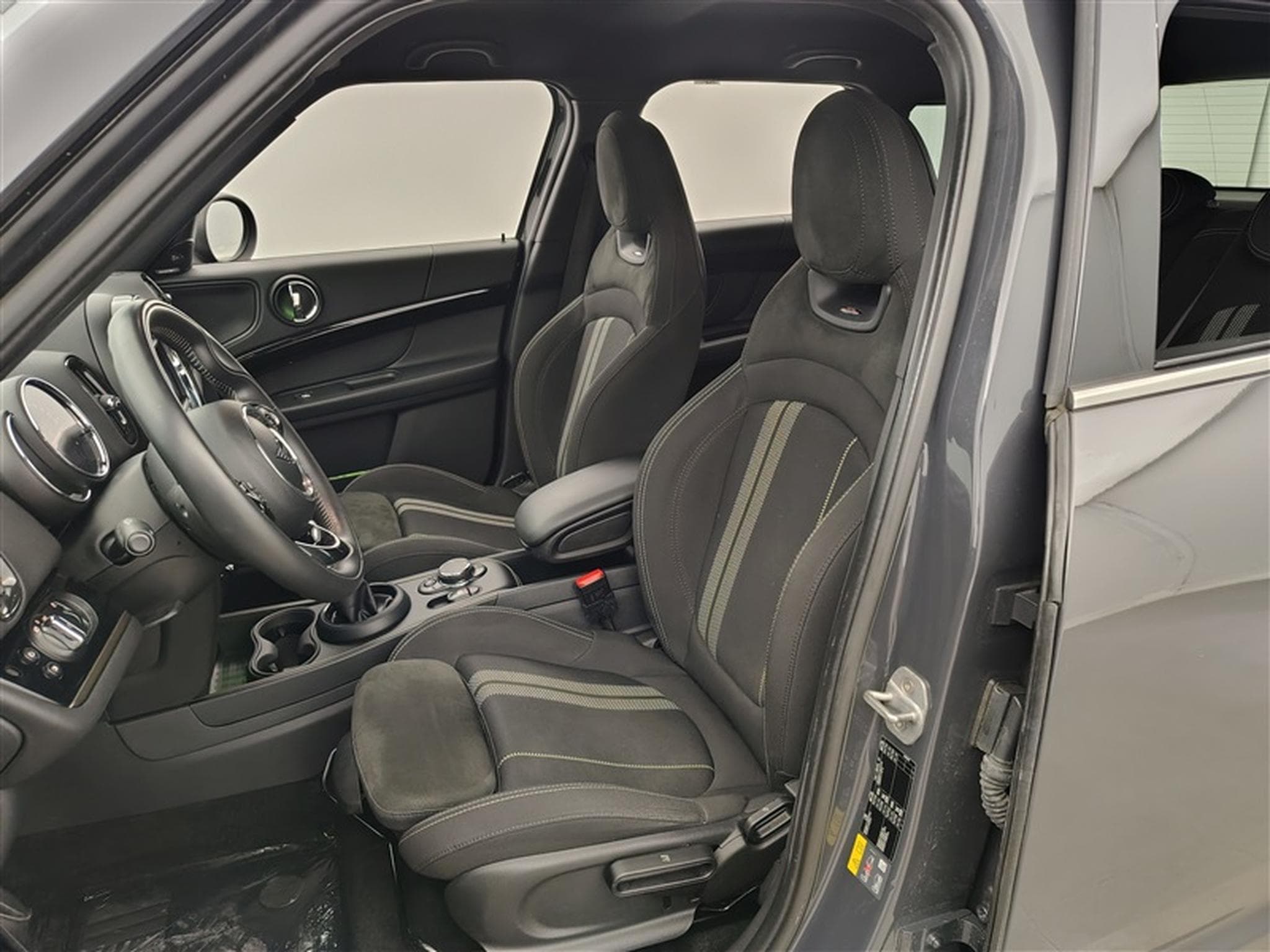 MINI Countryman 1.5A Cooper OPF (EU6d-TEMP) (2019) - Photo 7