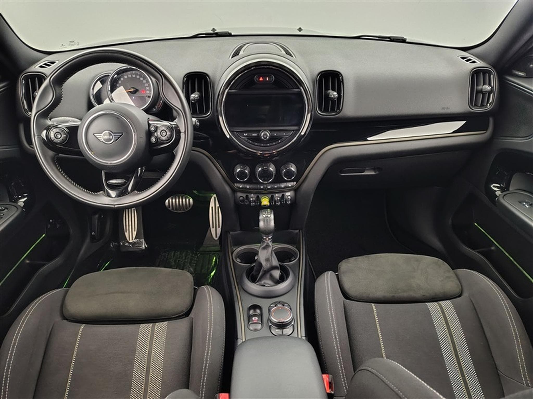 MINI Countryman 1.5A Cooper OPF (EU6d-TEMP) (2019) - Photo 8