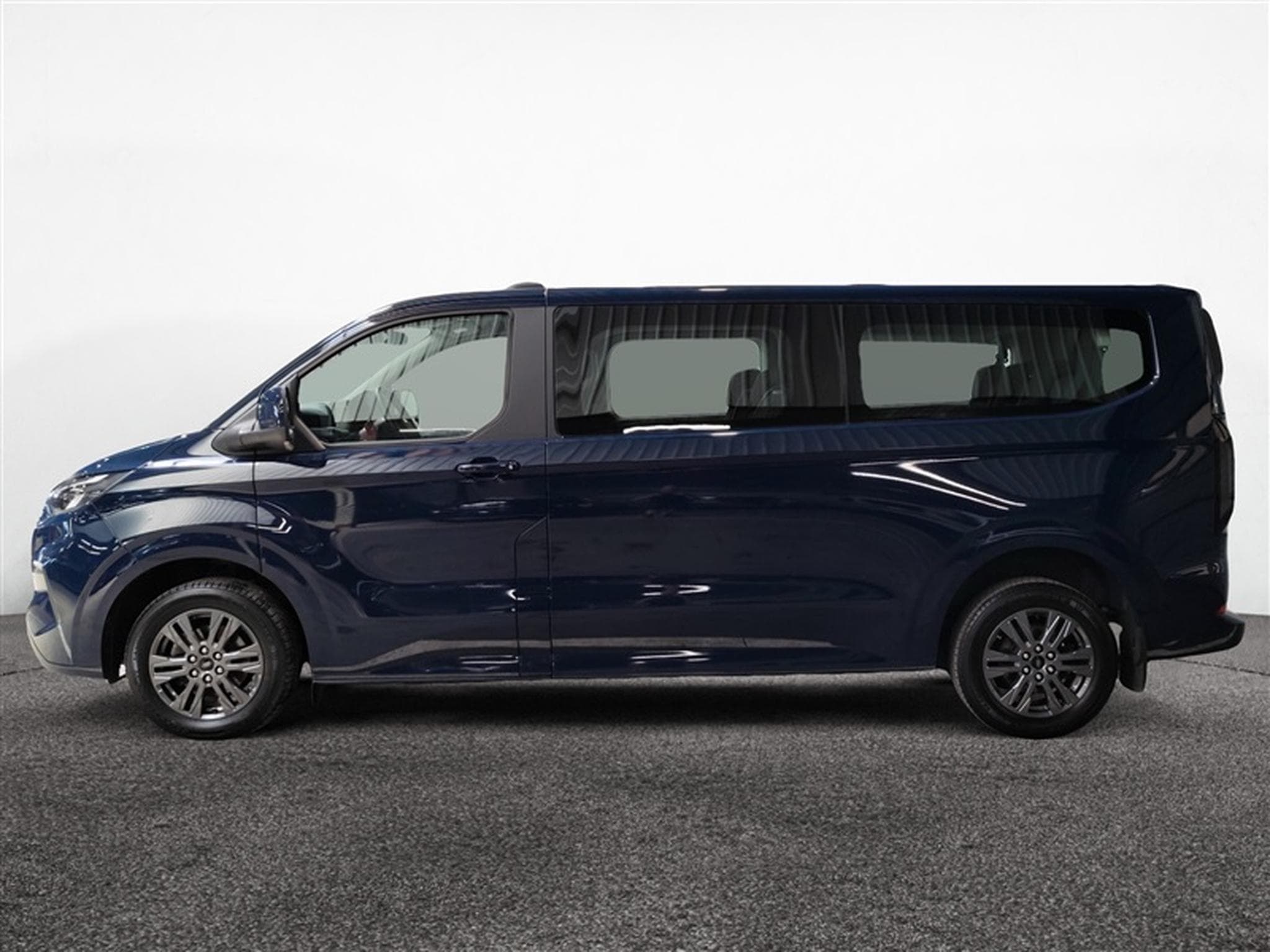 Ford Tourneo 2.0 TDCi 136cv L2H1 9pl. NAVI / CLIM AUTO / CAMERA / JA 17" (2024) - Photo 3