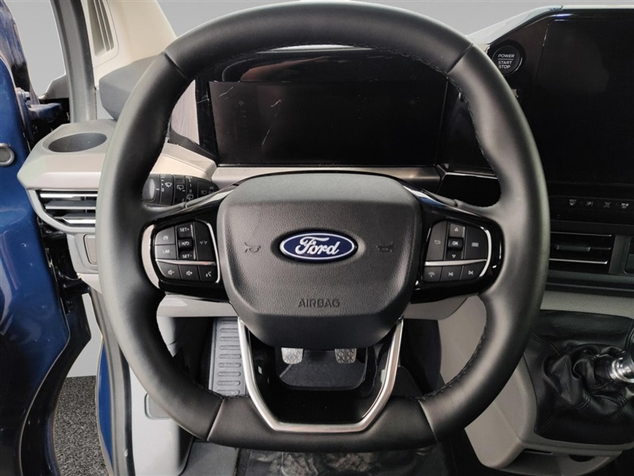 Ford Tourneo 2.0 TDCi 136cv L2H1 9pl. NAVI / CLIM AUTO / CAMERA / JA 17" (2024) - Photo 9