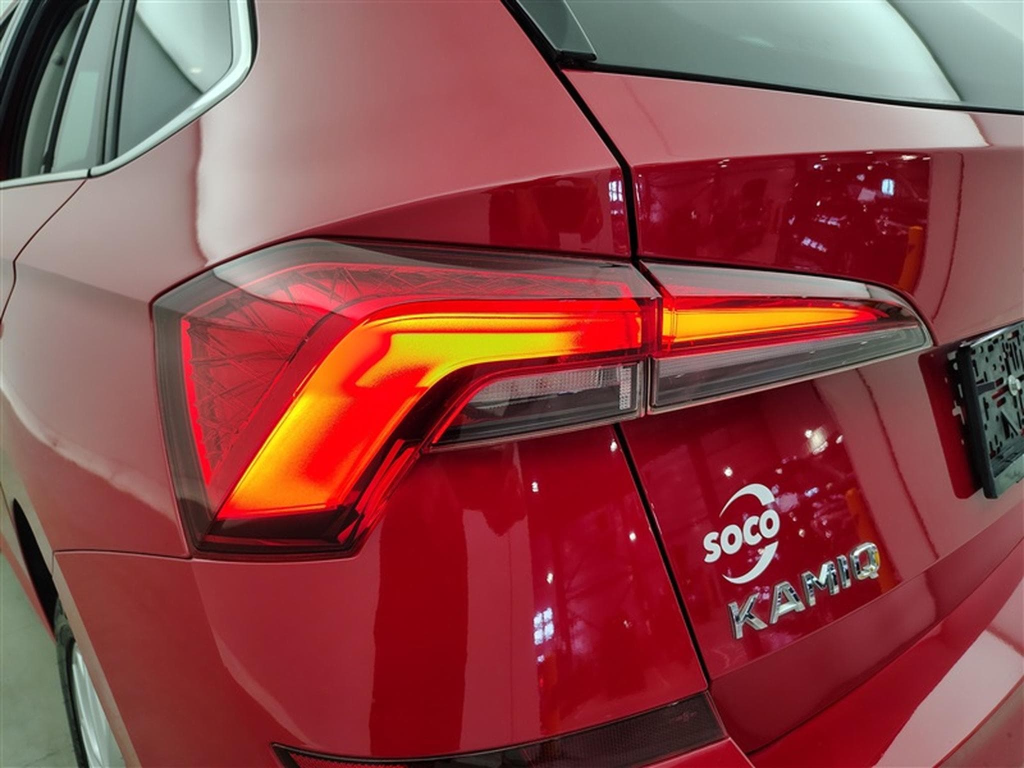 Skoda Kamiq 1.0 TSI Ambition NAVI/CARPLAY/PDC/JA (2021) - Photo 16