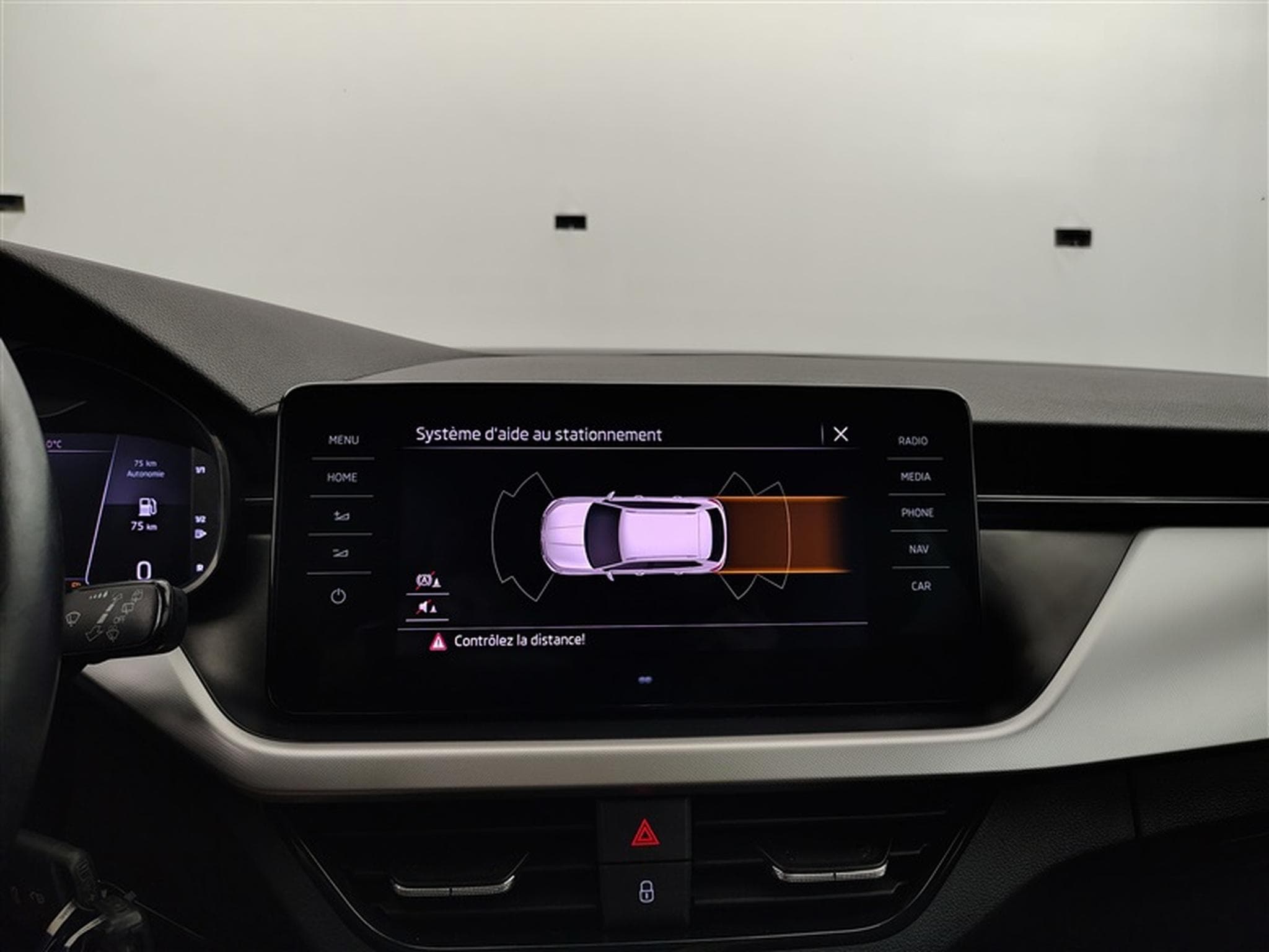 Skoda Kamiq 1.0 TSI Ambition NAVI/CARPLAY/PDC/JA (2021) - Photo 18