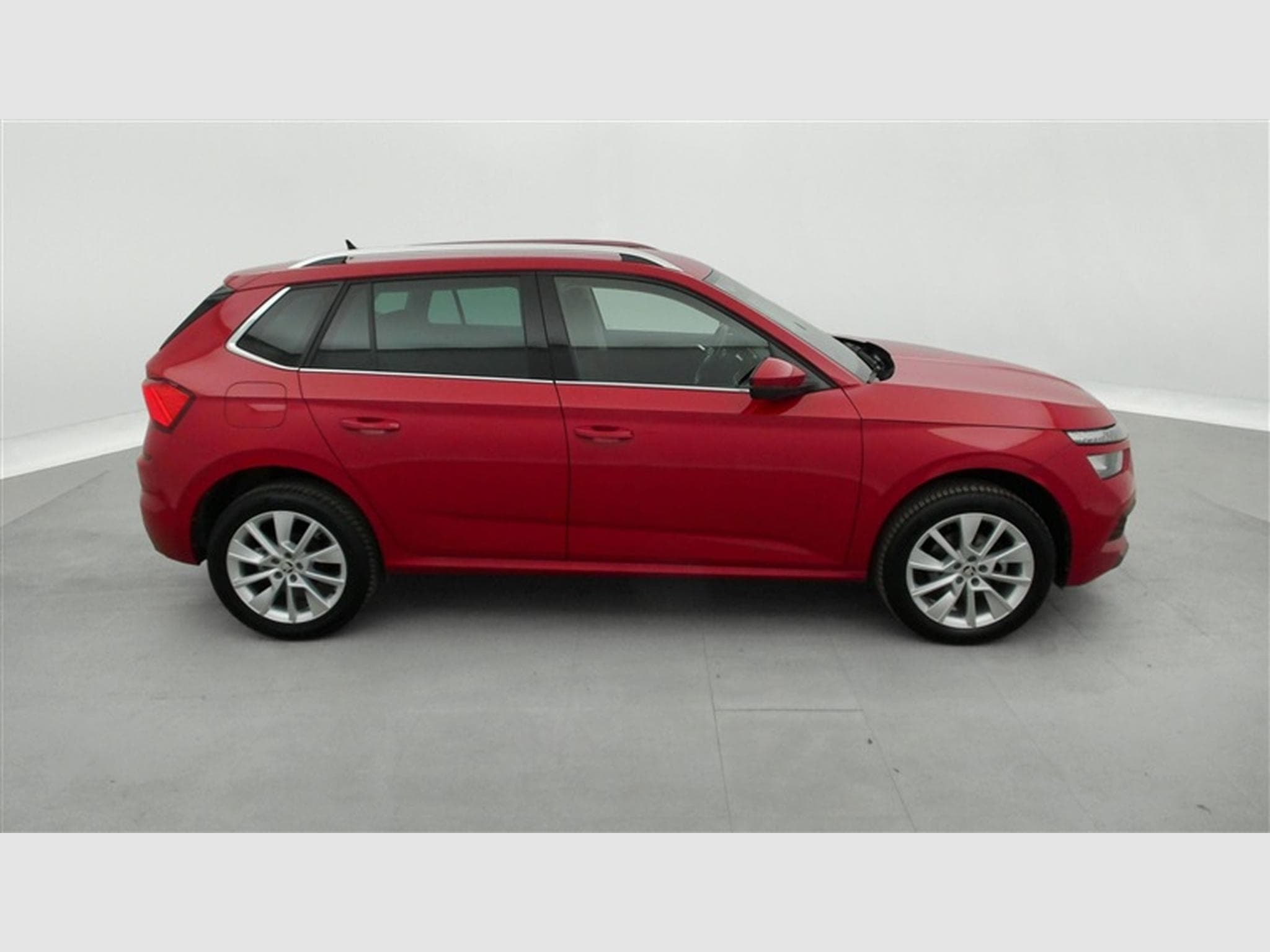 Skoda Kamiq 1.0 TSI Ambition NAVI/CARPLAY/PDC/JA (2021) - Photo 25