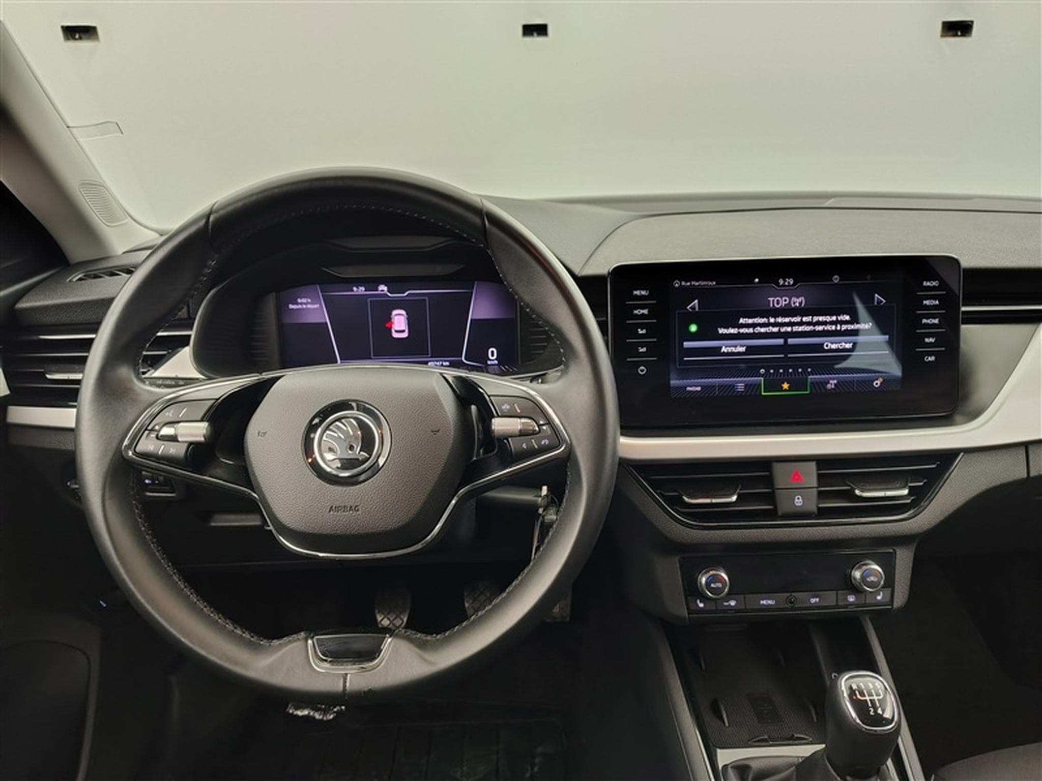 Skoda Kamiq 1.0 TSI Ambition NAVI/CARPLAY/PDC/JA (2021) - Photo 9